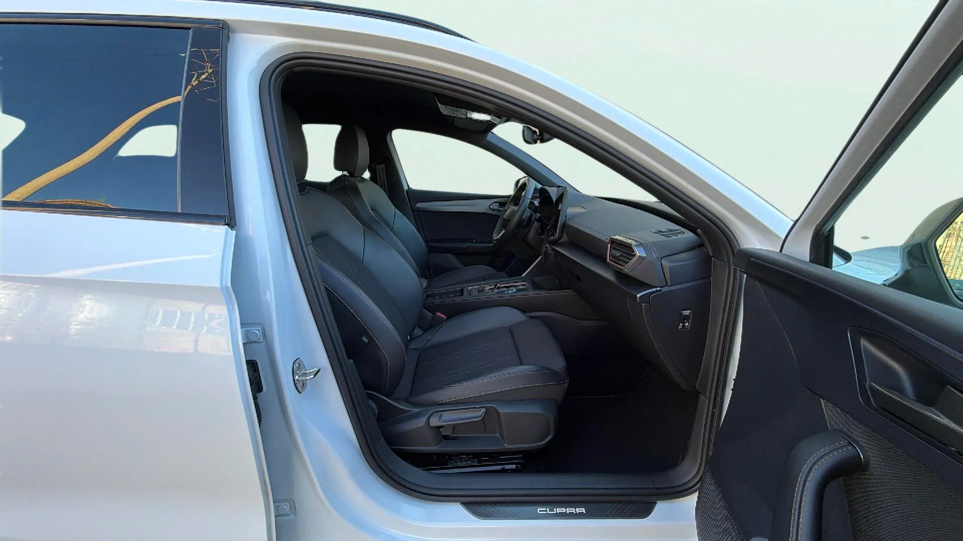 Cupra León SP 1.5 eTSI DSG - foto 20
