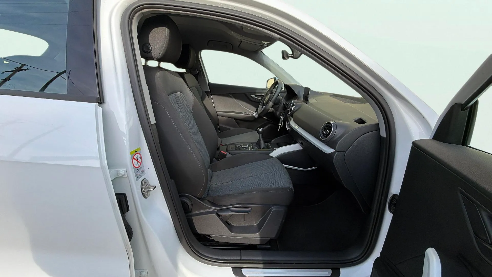 Audi Q2 Design 30 TFSI - foto 16