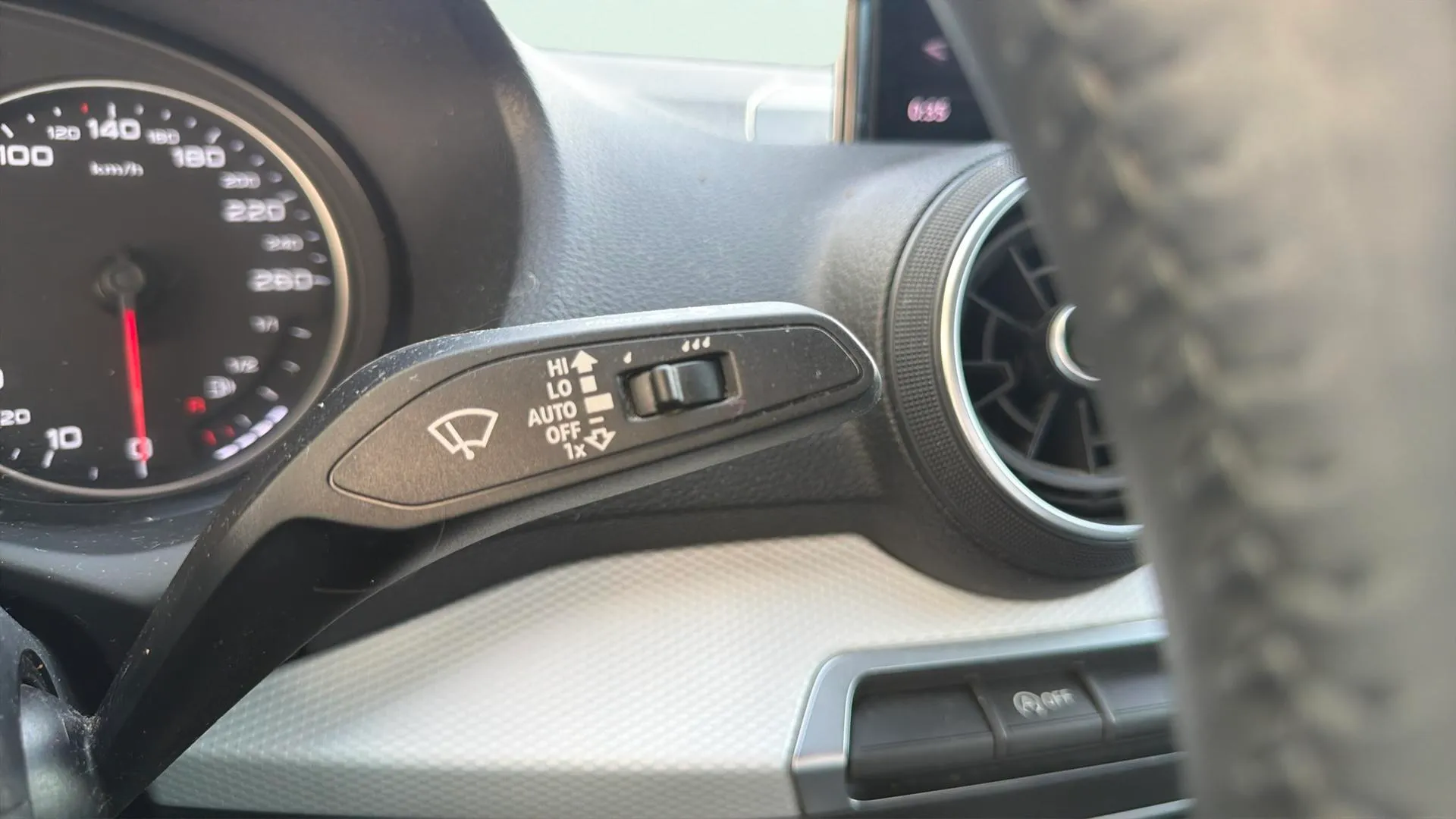 Audi Q2 Design 30 TFSI - foto 21