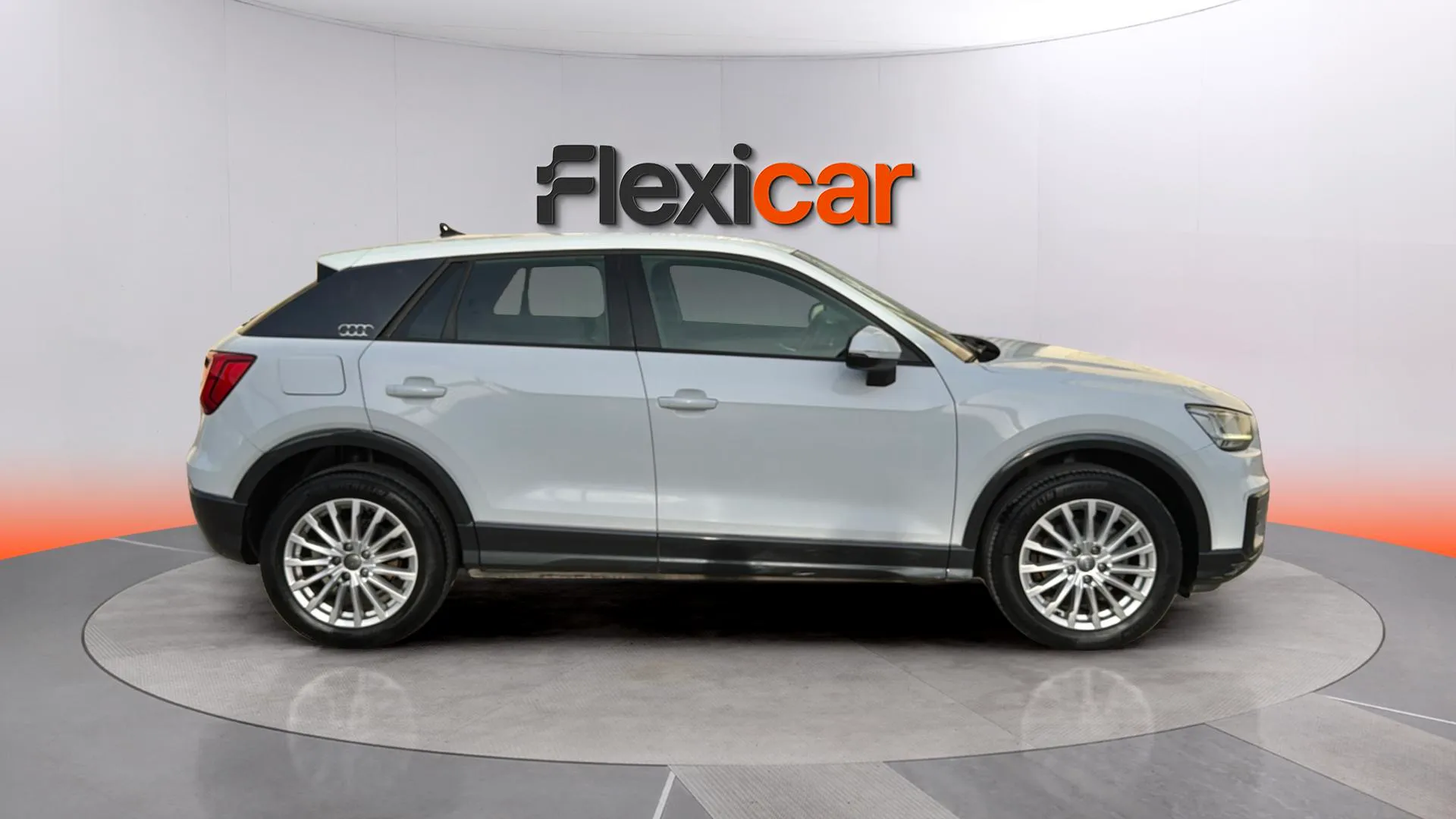 Audi Q2 Design 30 TFSI - foto 2
