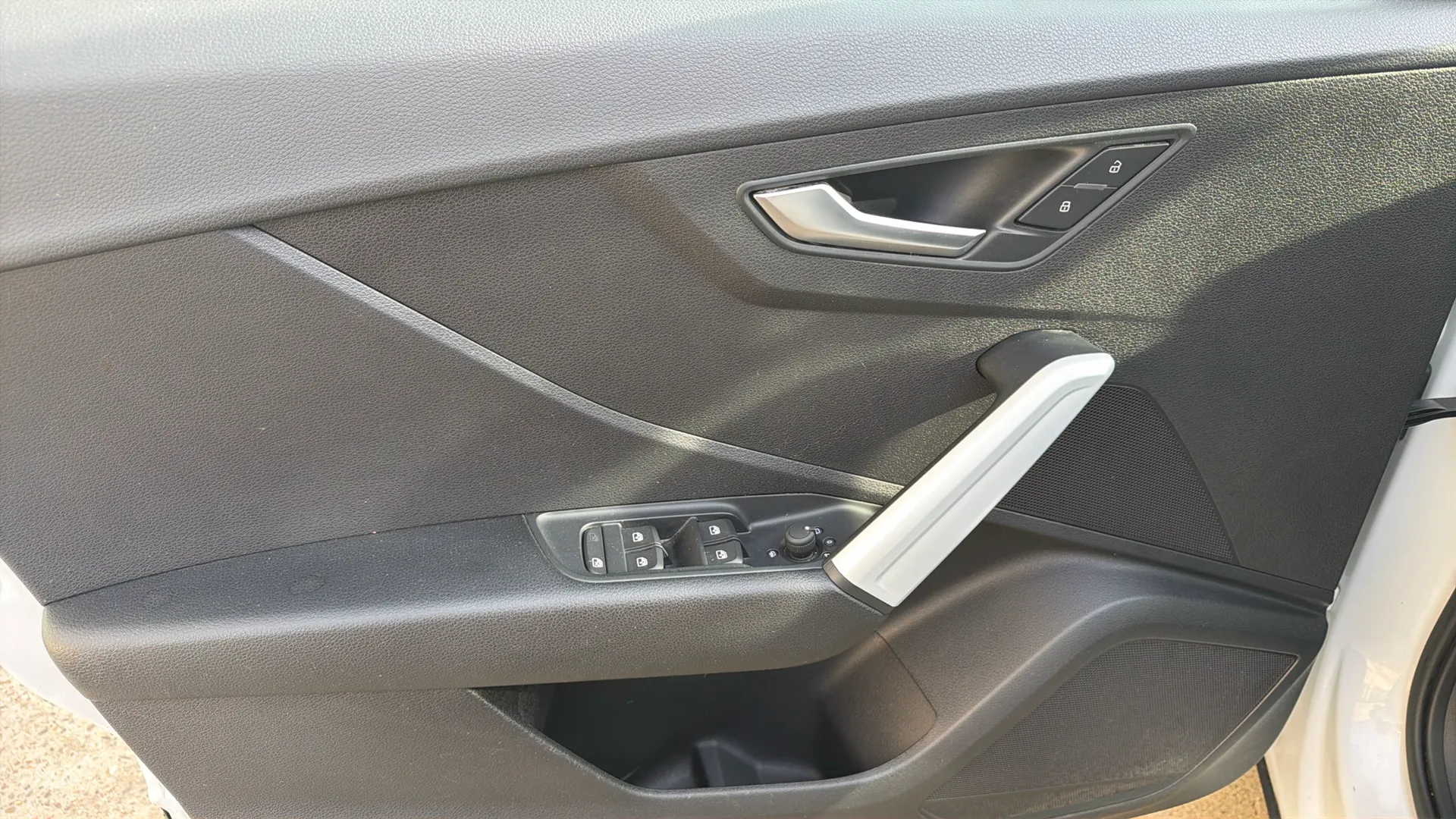 Audi Q2 Design 30 TFSI - foto 25