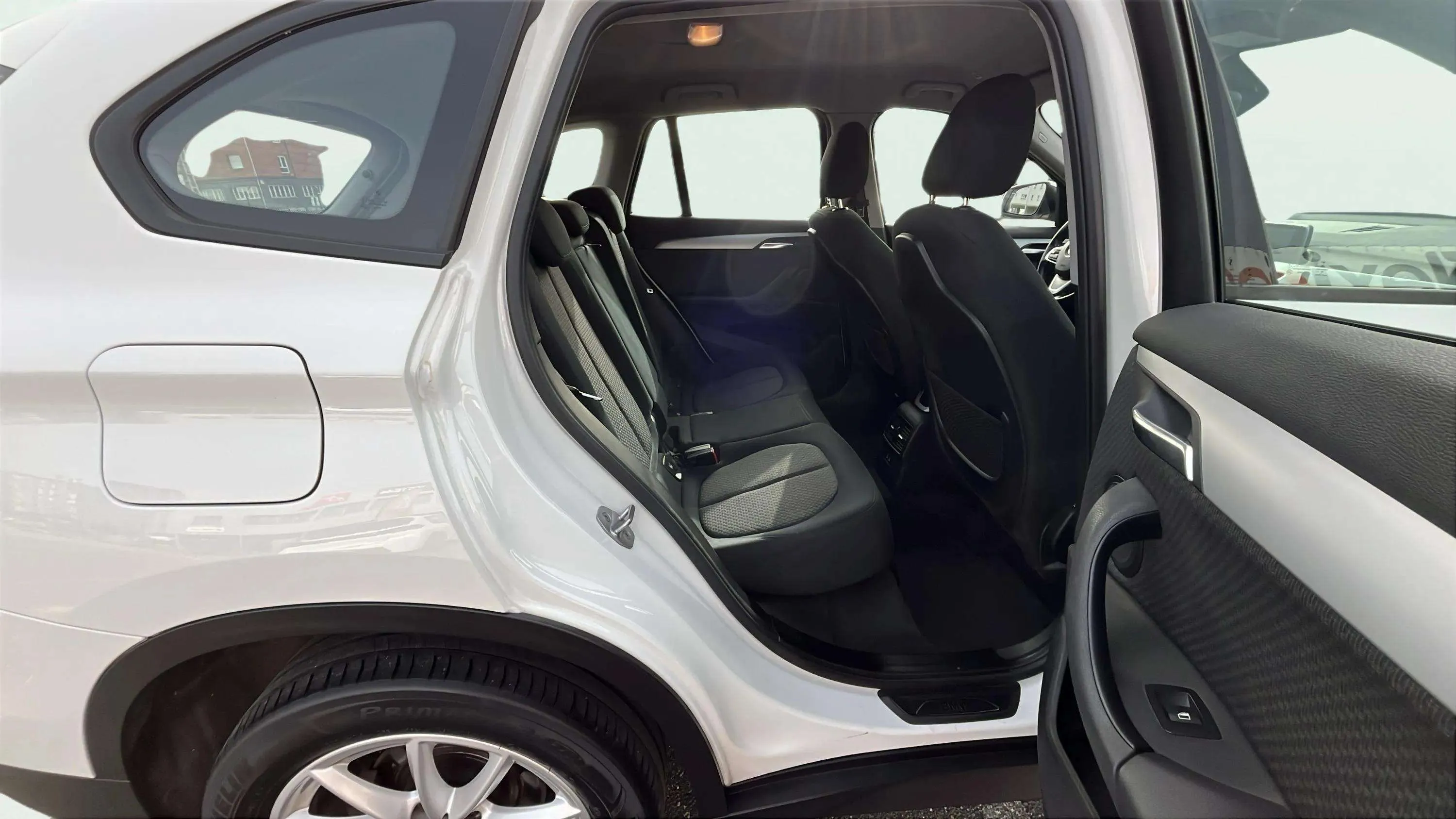 BMW X1 sDrive18d Business - foto 14
