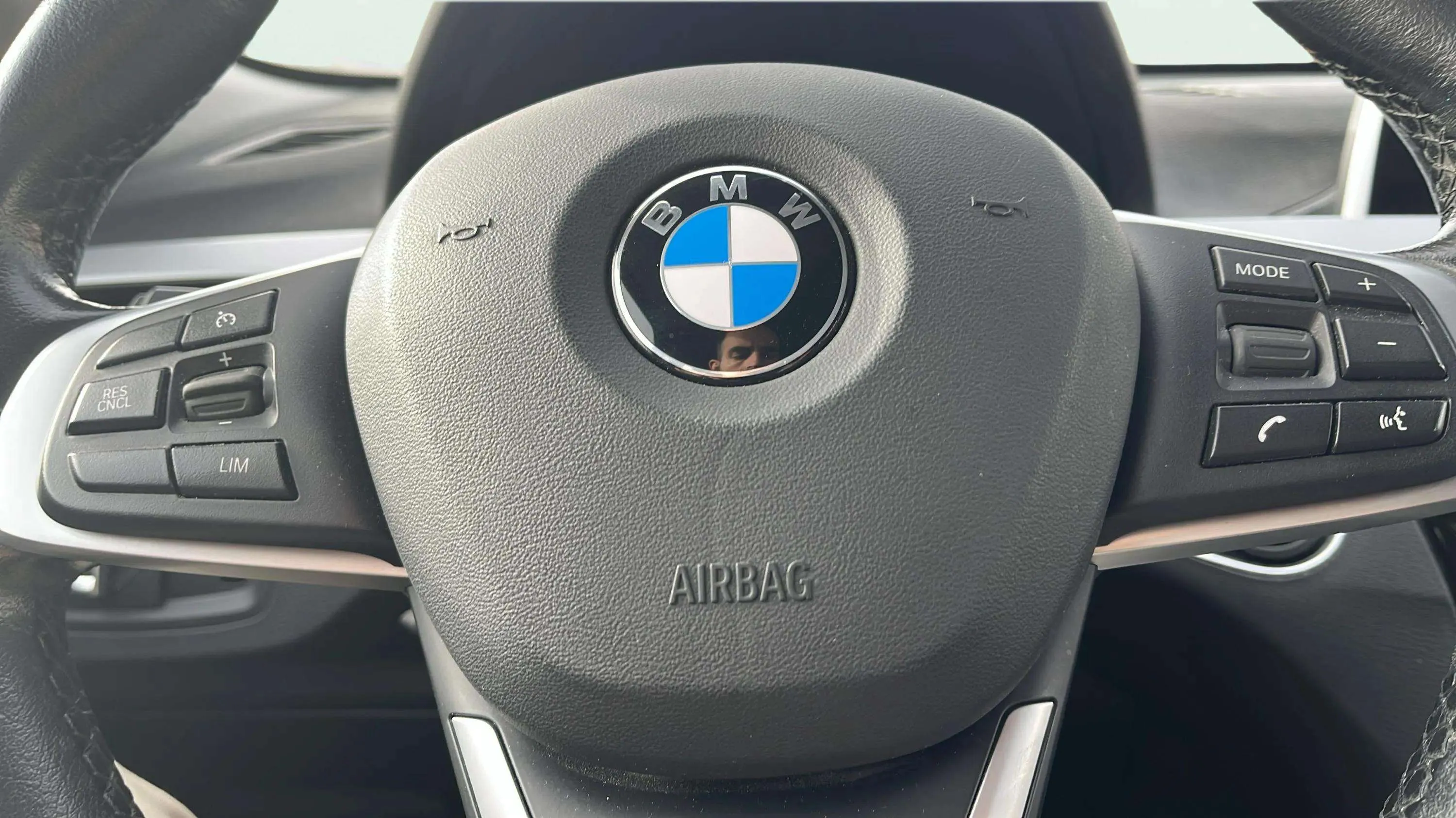 BMW X1 sDrive18d Business - foto 17
