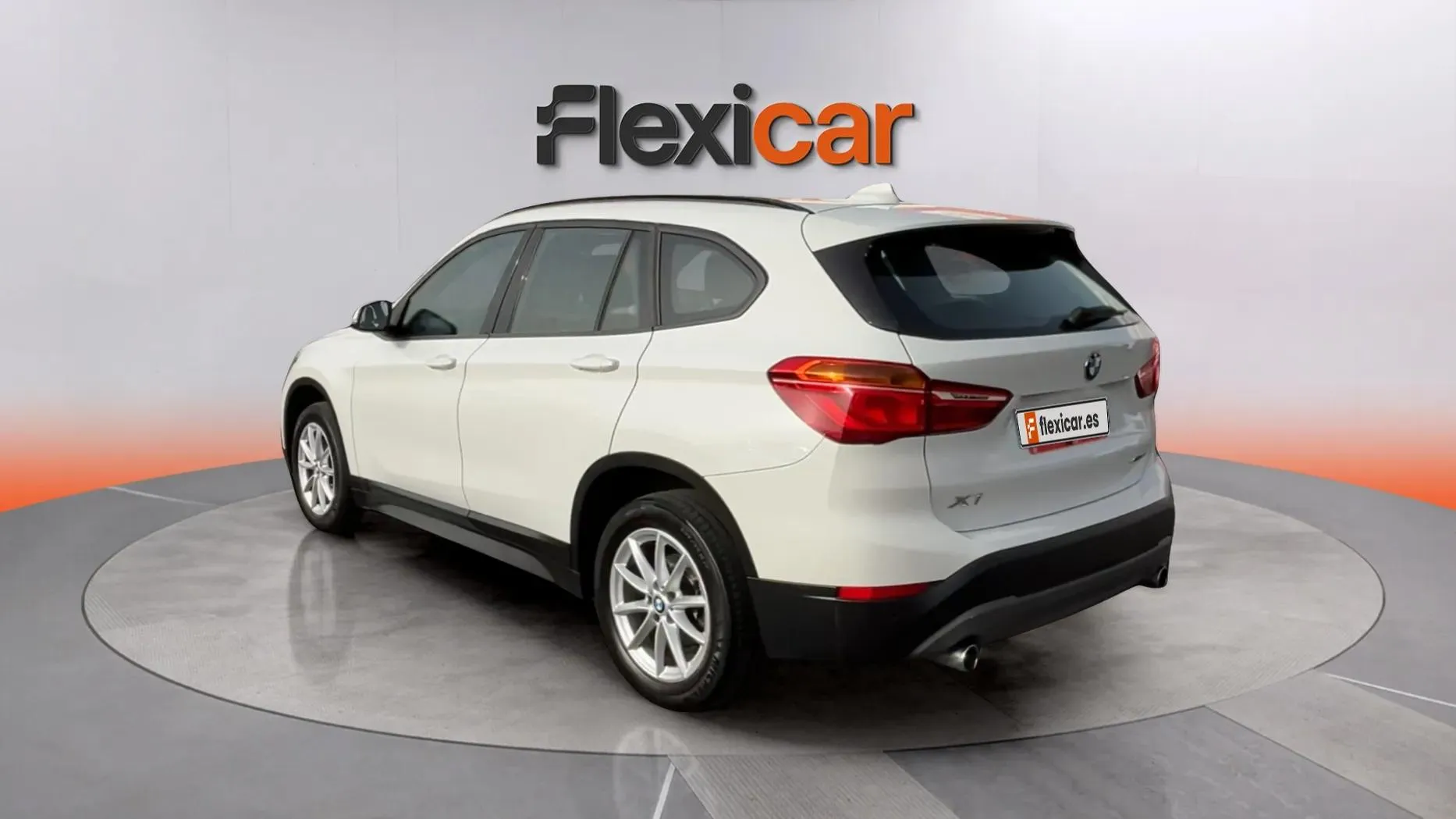 BMW X1 sDrive18d Business - foto 6