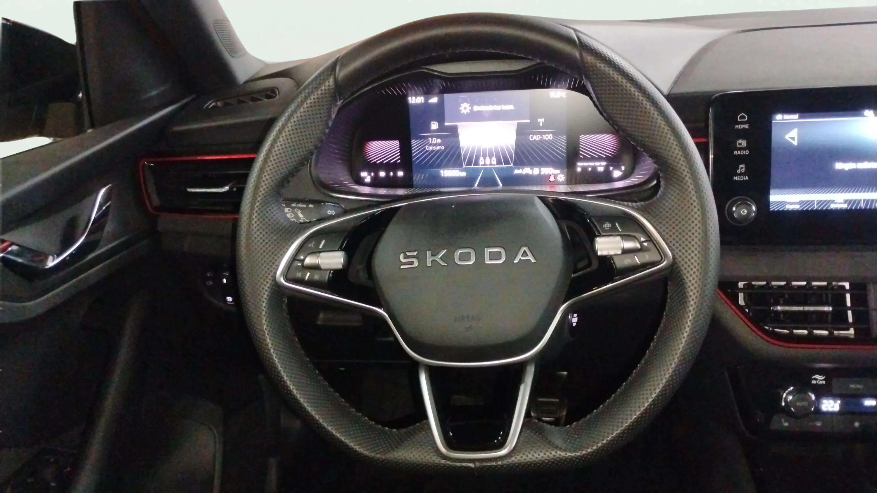 Škoda Kamiq 1.5 TSI Selection - foto 19