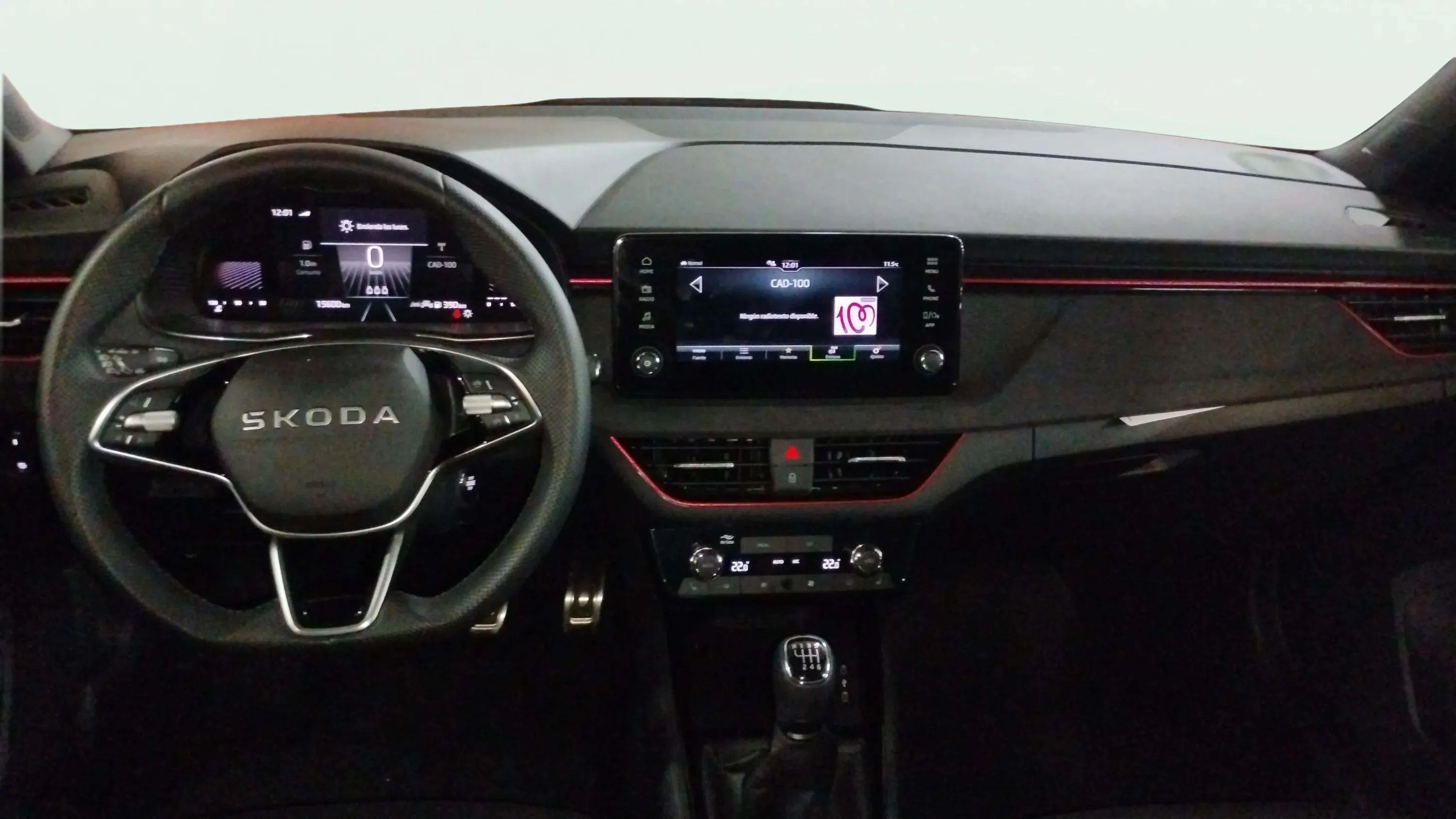 Škoda Kamiq 1.5 TSI Selection - foto 18