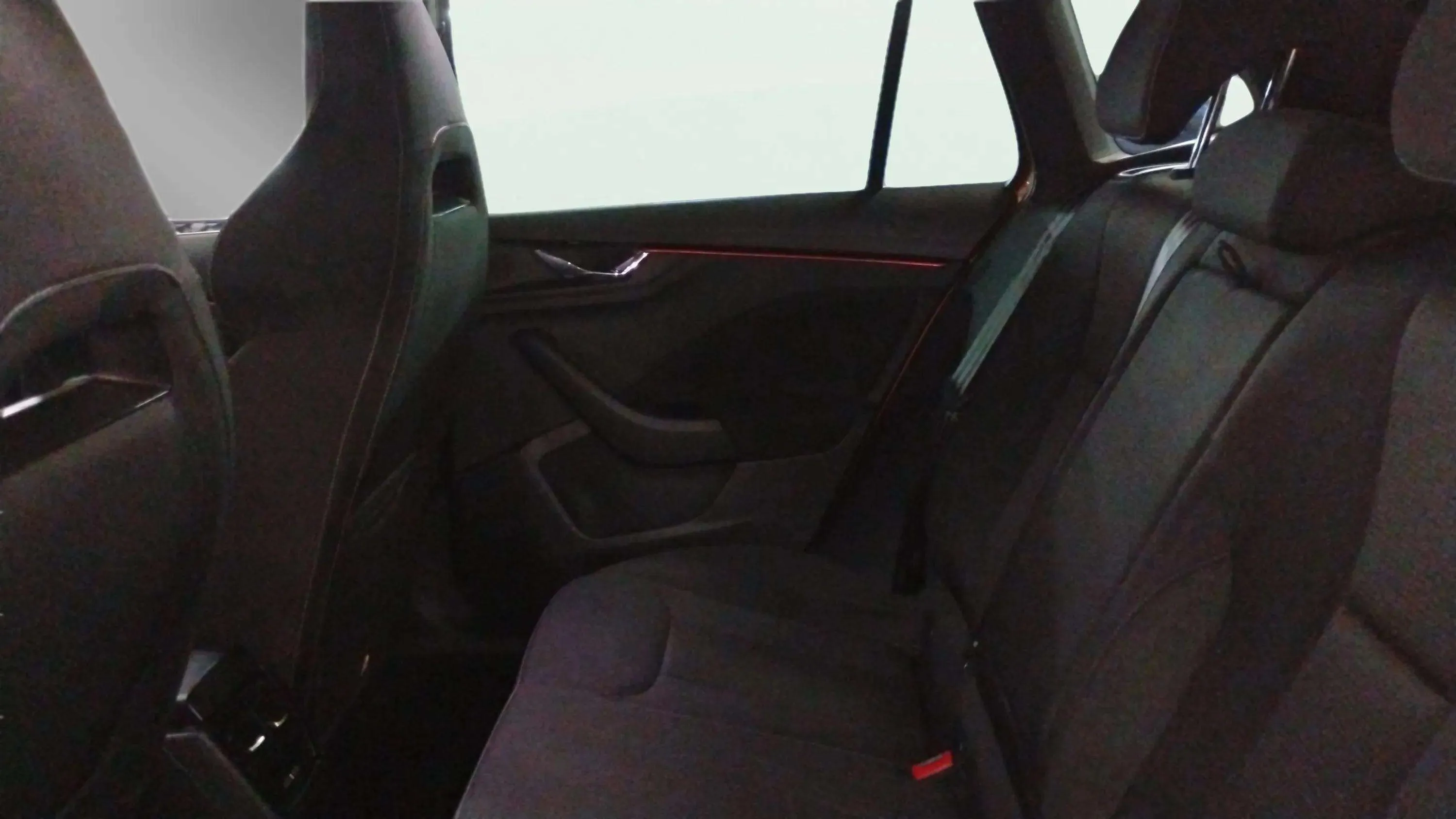Škoda Kamiq 1.5 TSI Selection - foto 13