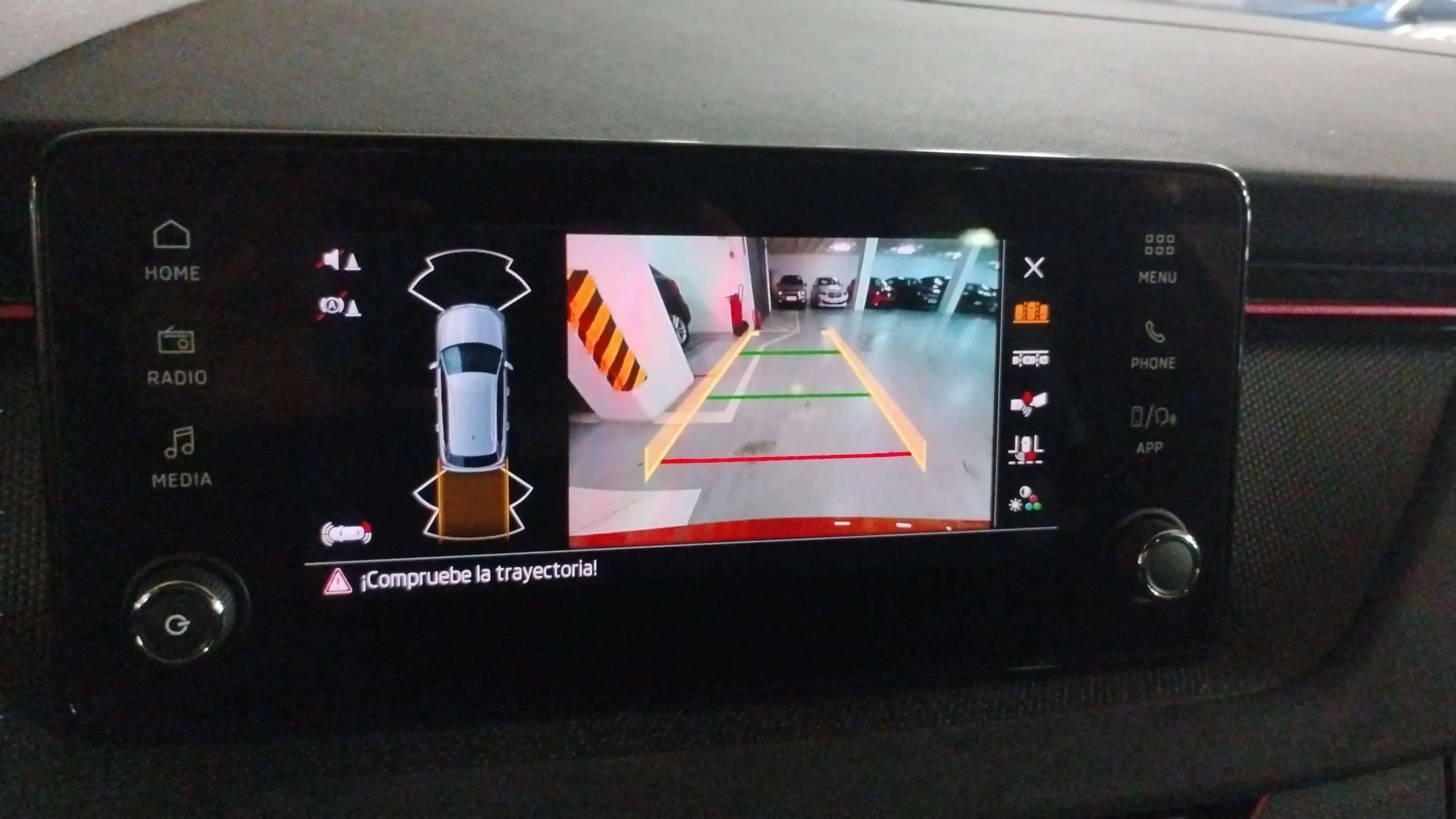 Škoda Kamiq 1.5 TSI Selection - foto 24