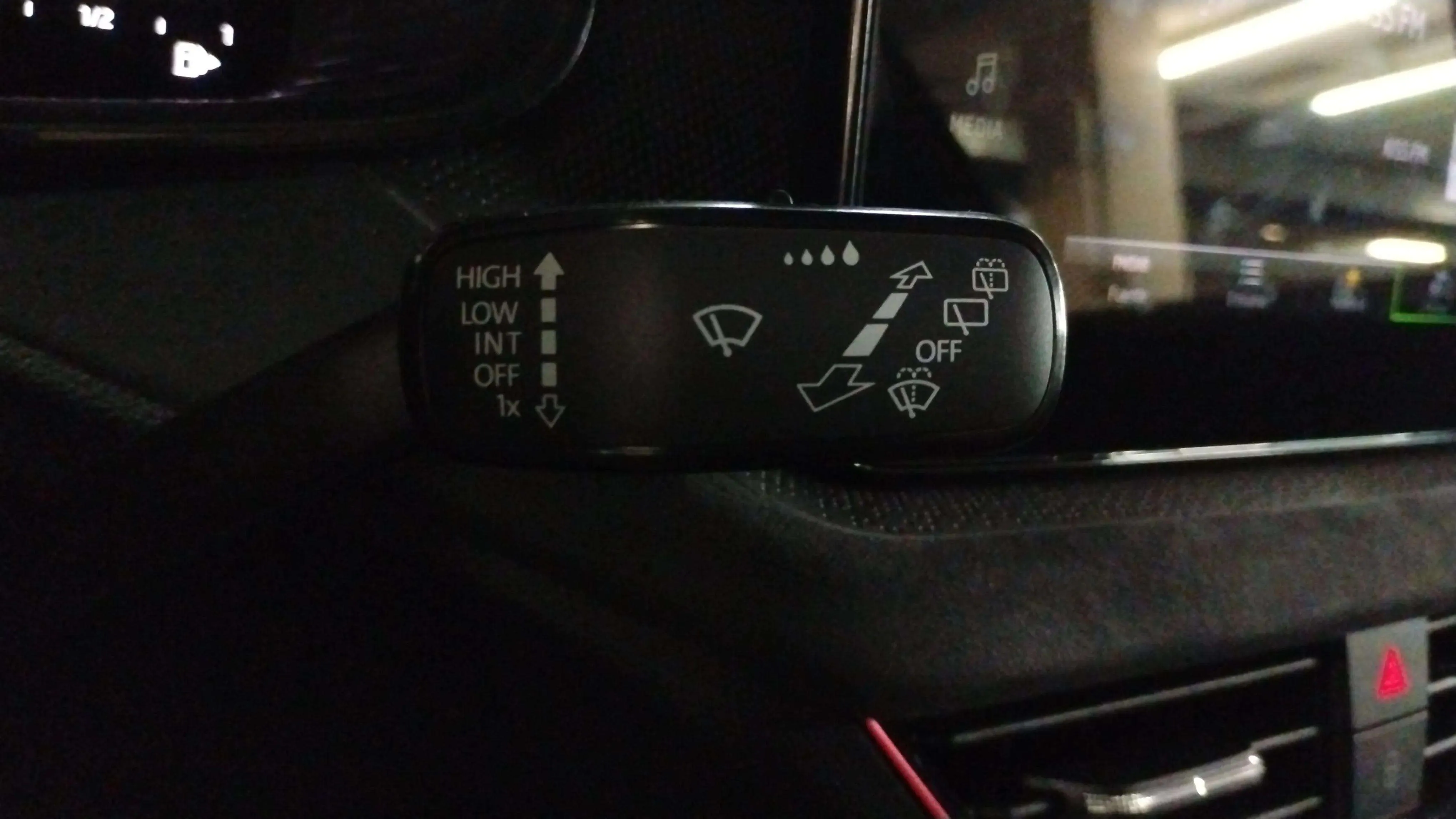Škoda Kamiq 1.5 TSI Selection - foto 23
