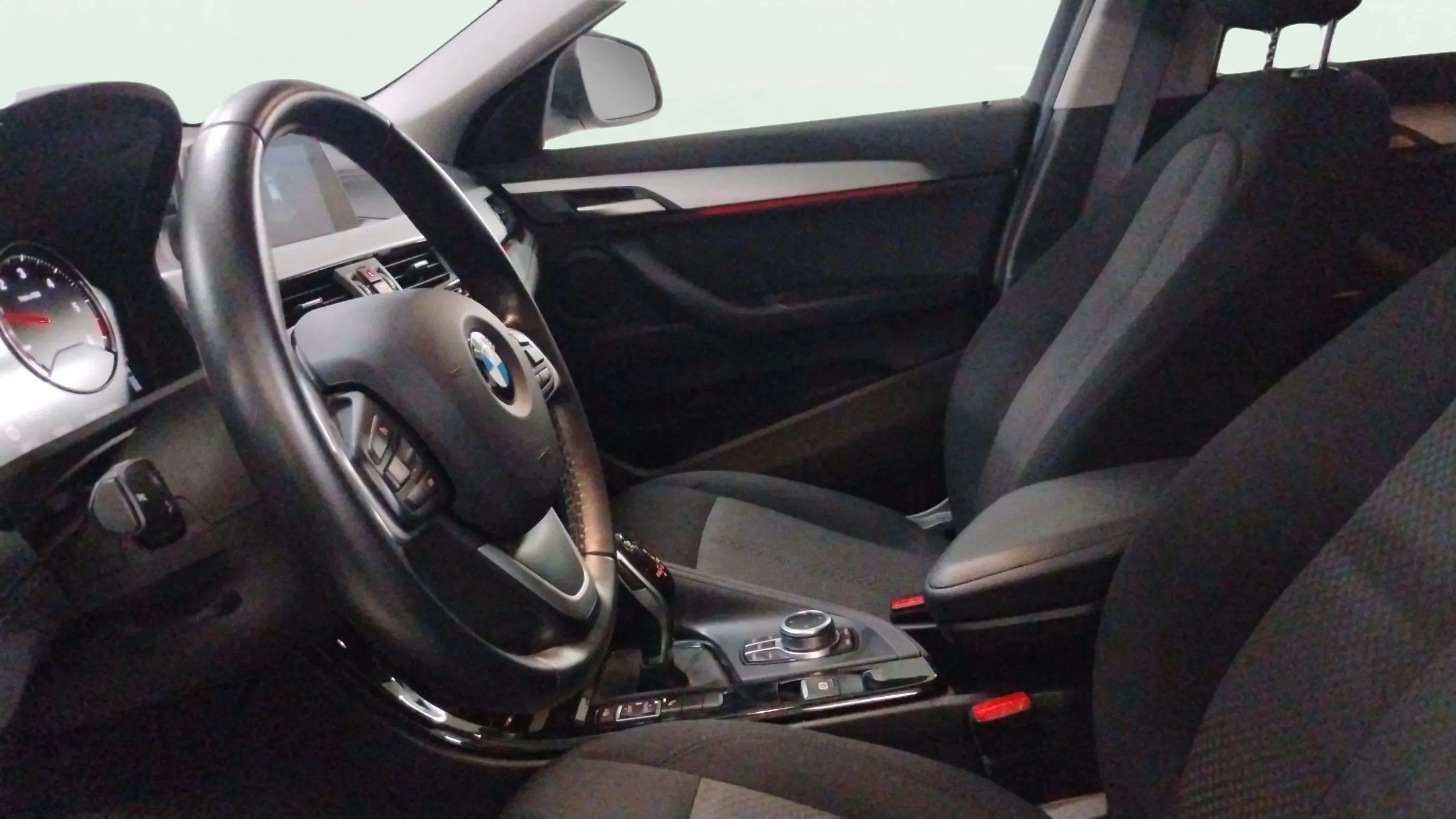 BMW X2 sDrive18d - foto 22