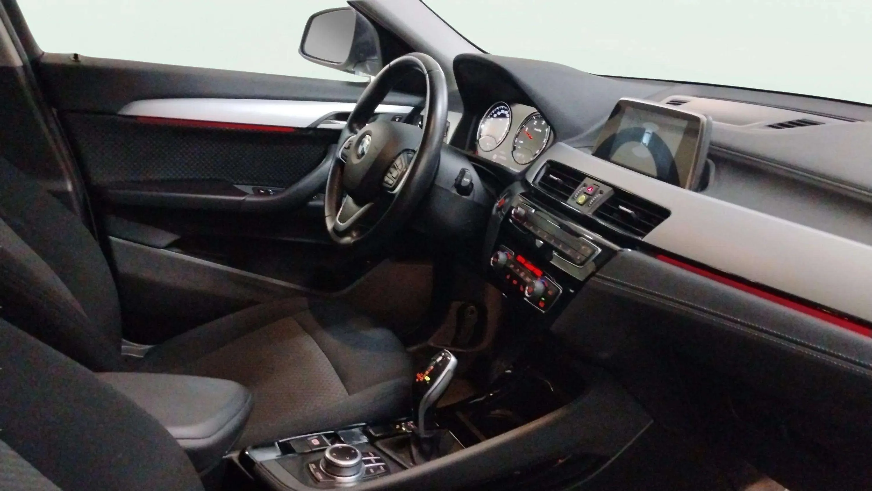 BMW X2 sDrive18d - foto 14