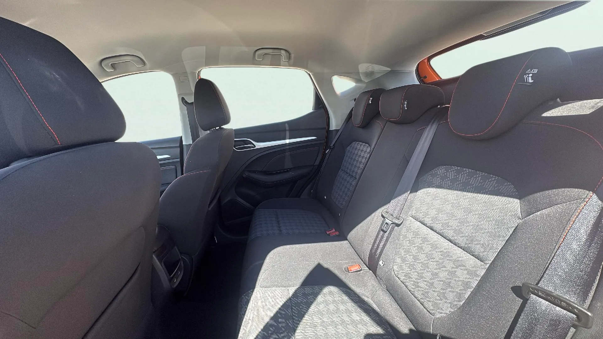 MG ZS 1.5 Comfort - foto 18