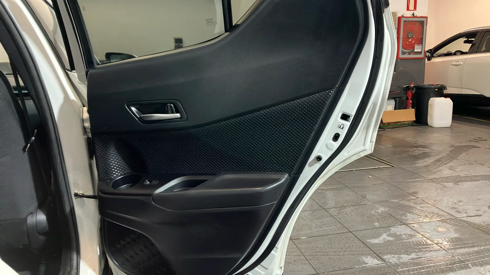 Toyota C-HR 1.8 125H Advance - foto 21