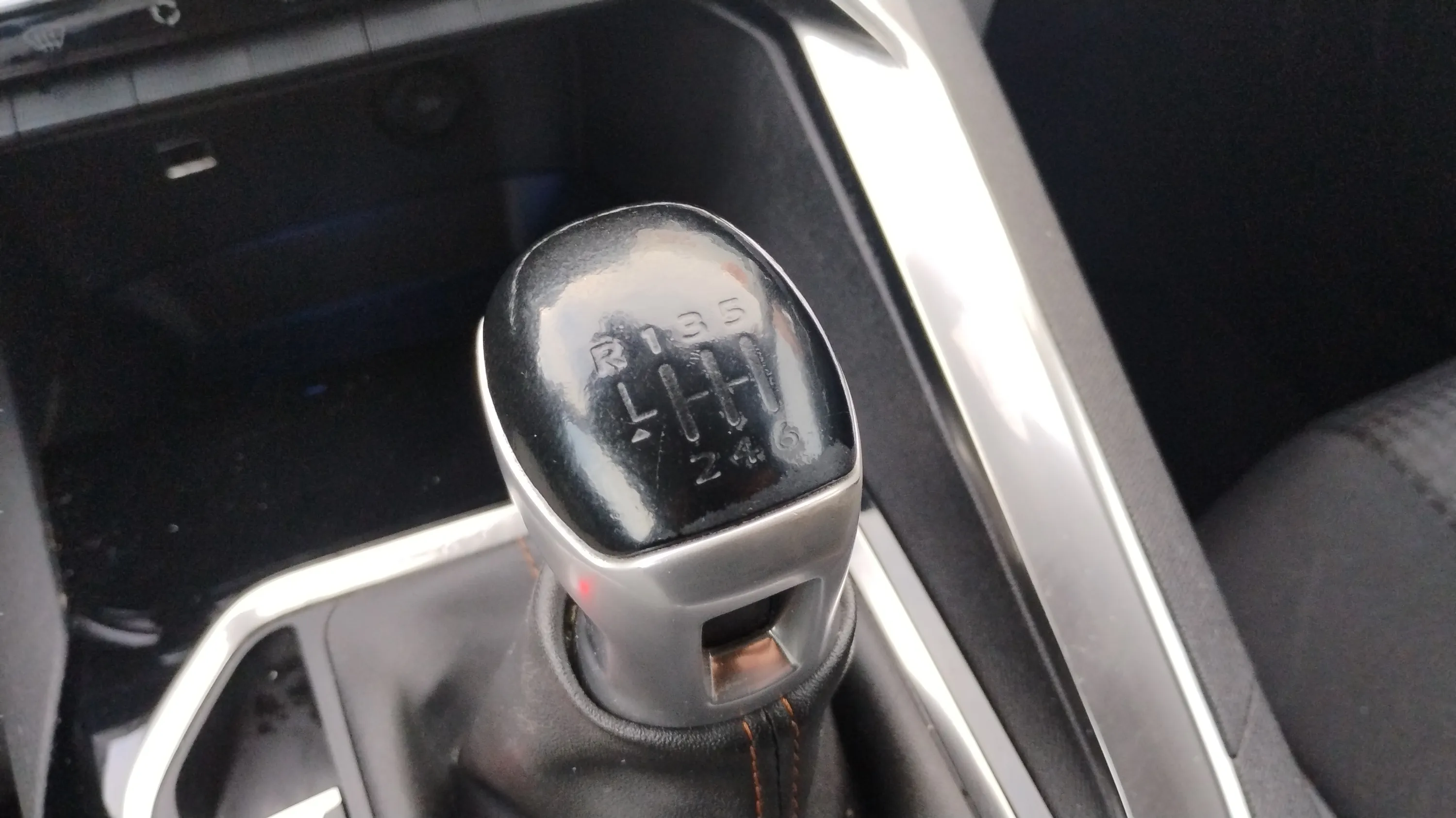 Peugeot 5008 Active 1.2L PureTech - foto 20