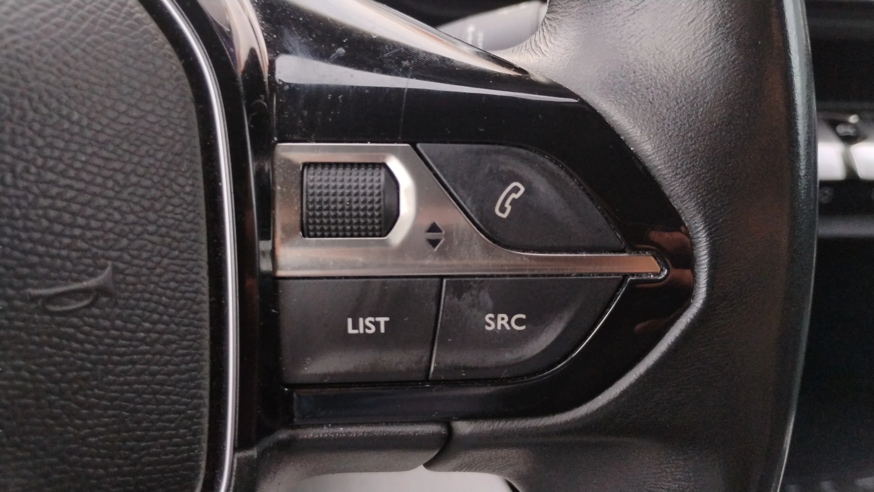 Peugeot 5008 Active 1.2L PureTech - foto 16