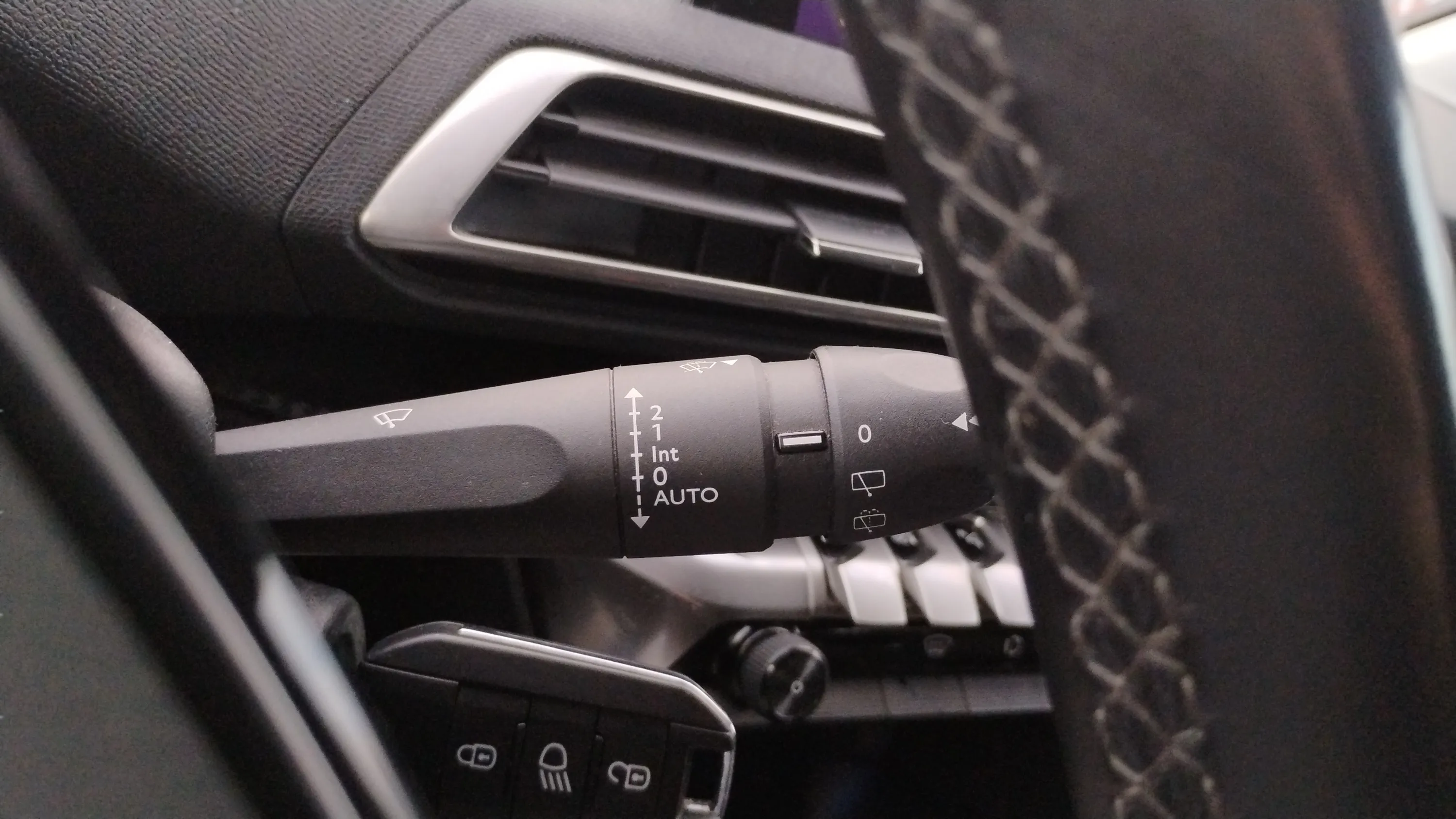 Peugeot 5008 Active 1.2L PureTech - foto 18