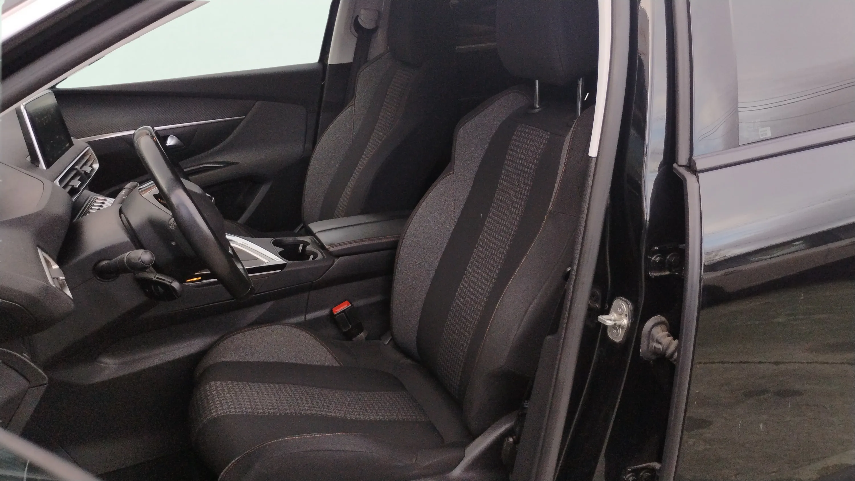 Peugeot 5008 Active 1.2L PureTech - foto 12