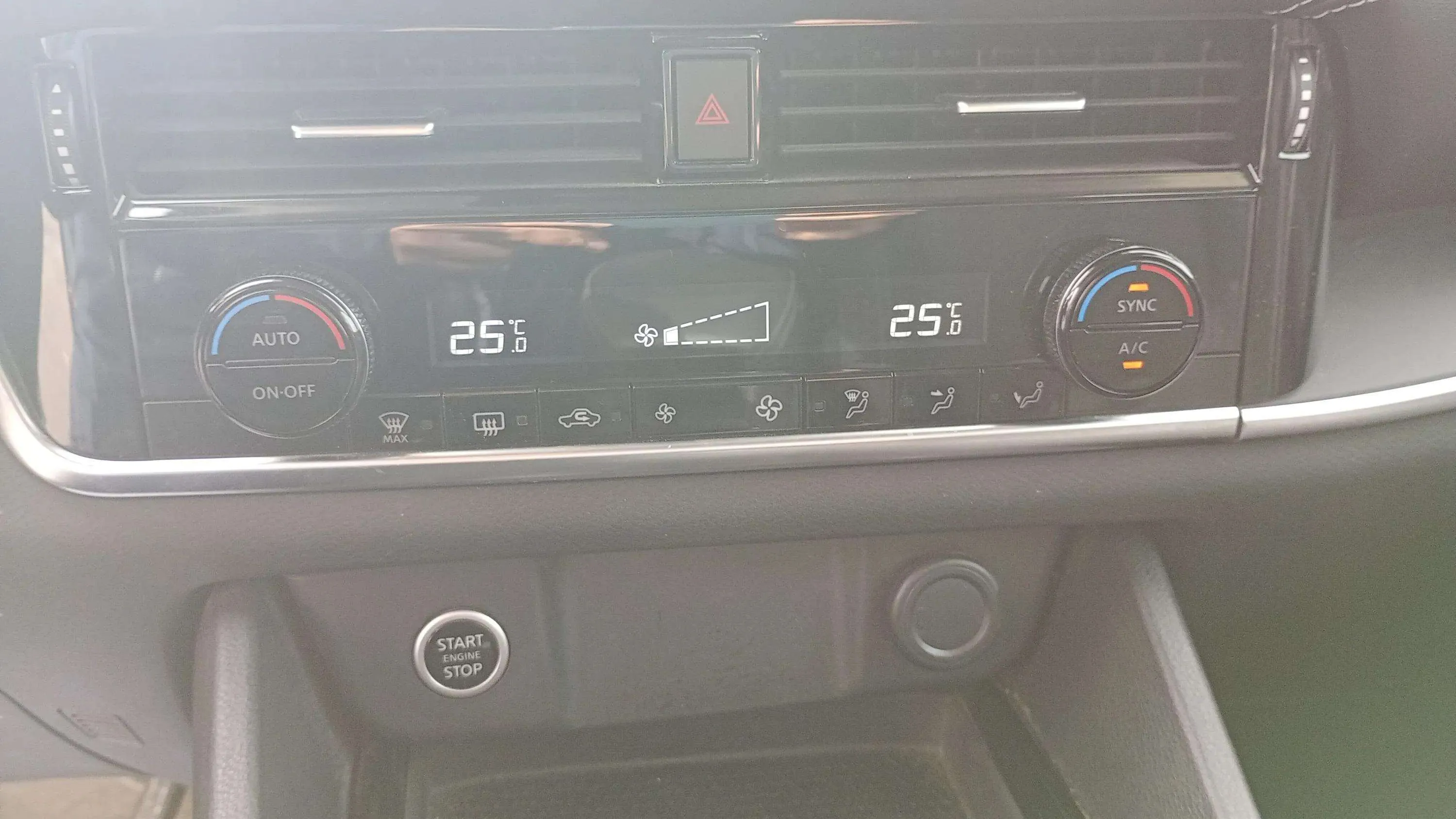 Nissan Qashqai DIG-T mHEV Xtronic Acenta - foto 17