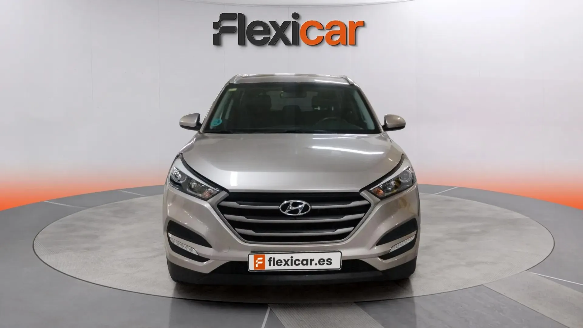 Hyundai Tucson 1.6 CRDi Essence 4x2 - foto 2