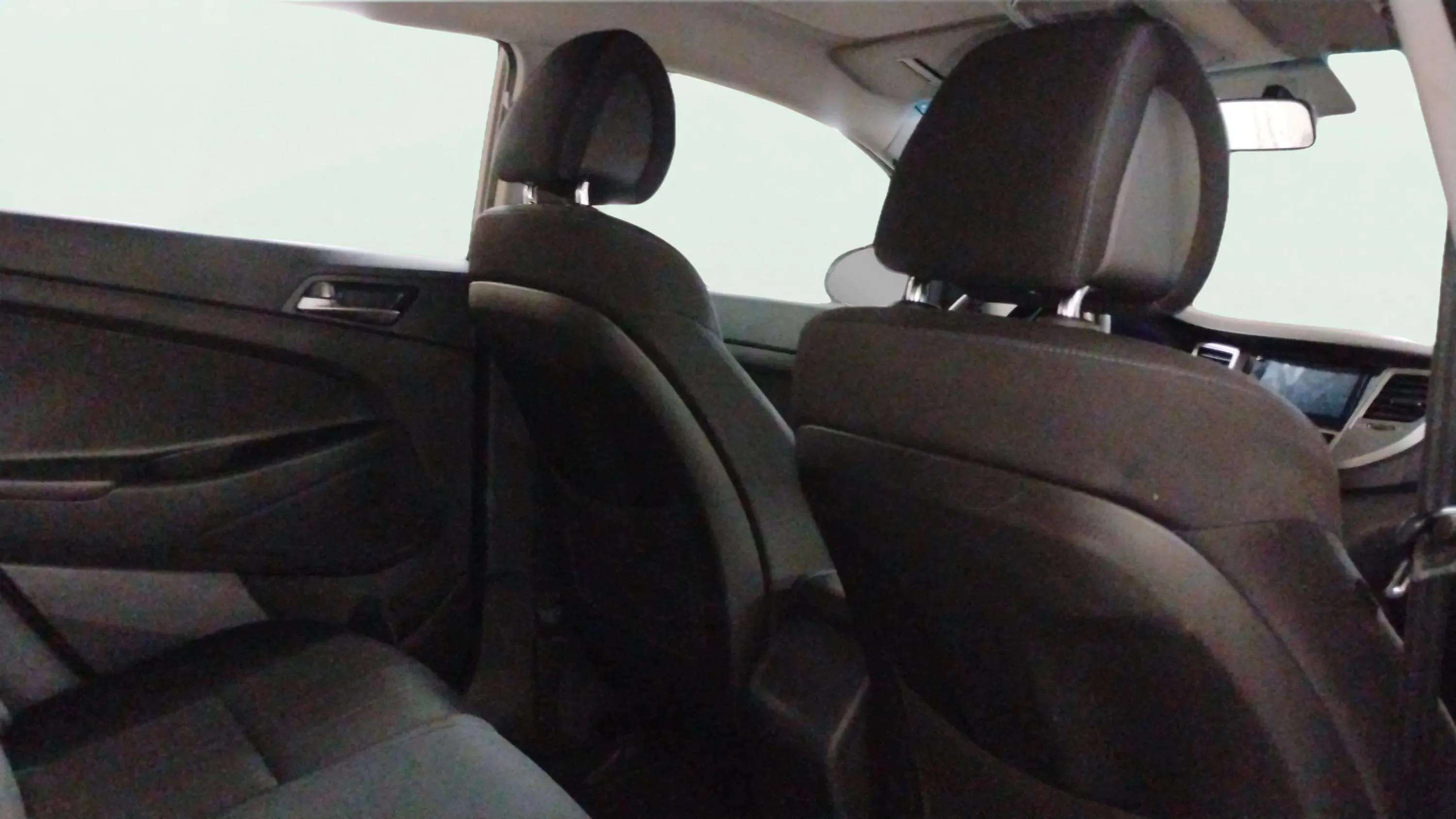 Hyundai Tucson 1.6 CRDi Essence 4x2 - foto 15