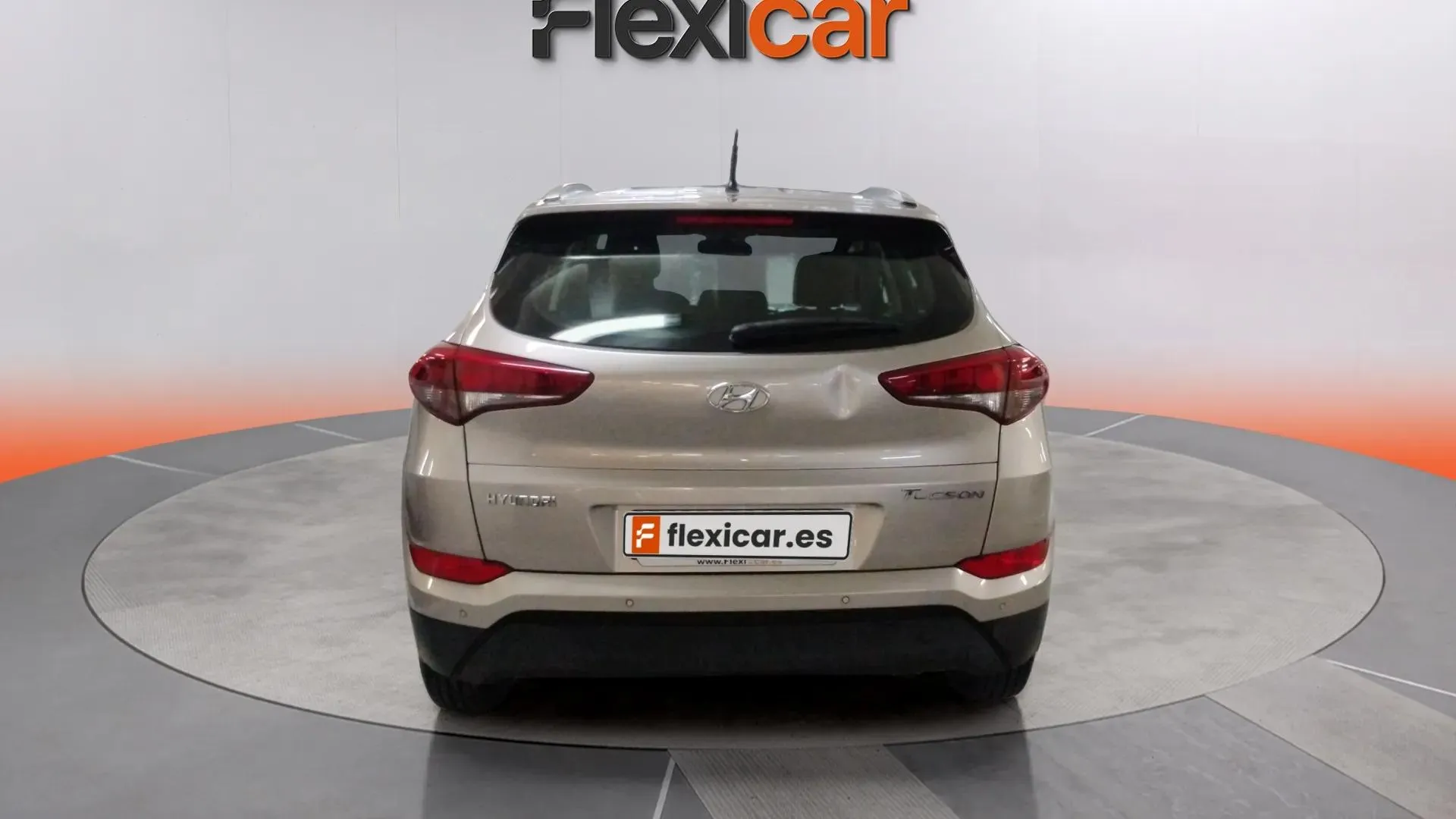 Hyundai Tucson 1.6 CRDi Essence 4x2 - foto 5