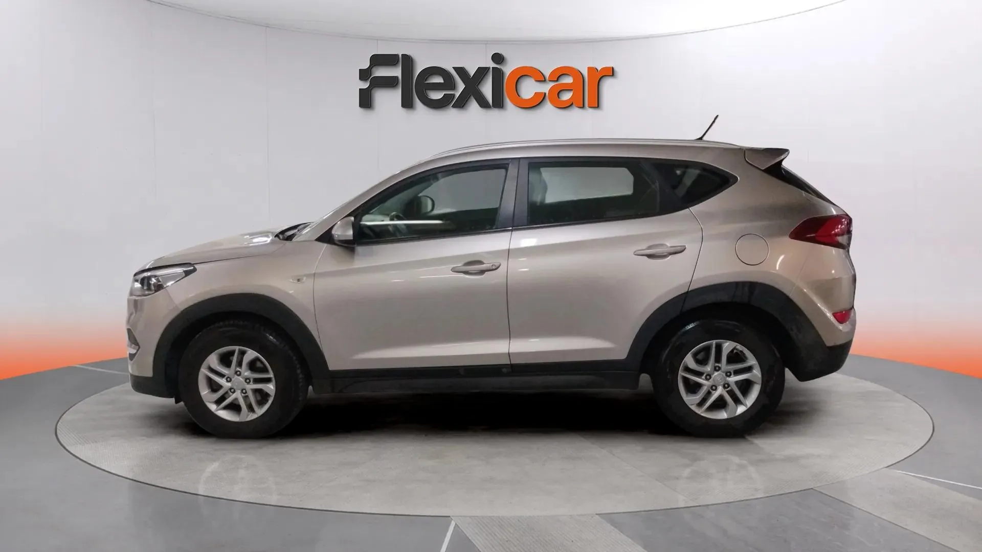 Hyundai Tucson 1.6 CRDi Essence 4x2 - foto 4