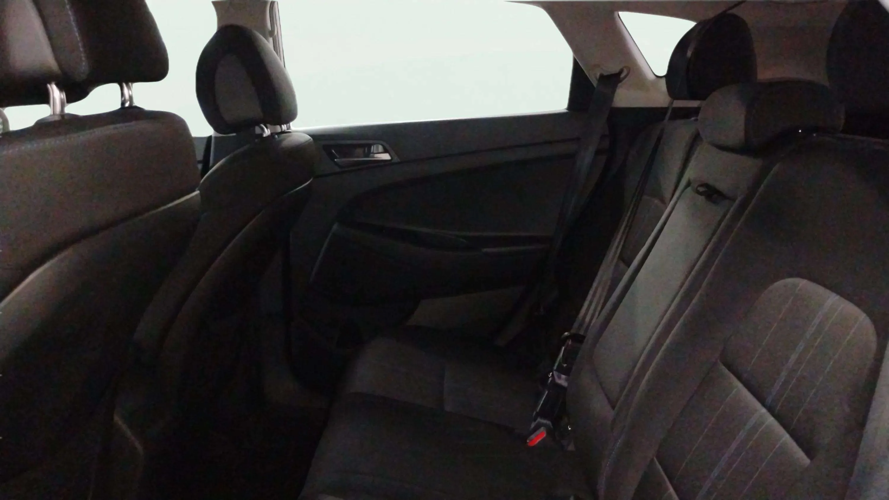 Hyundai Tucson 1.6 CRDi Essence 4x2 - foto 13