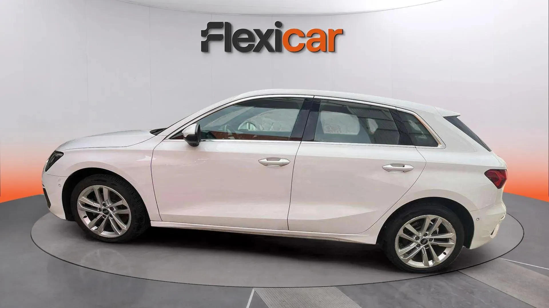 Audi A3 Sportback 30 TDI - foto 4