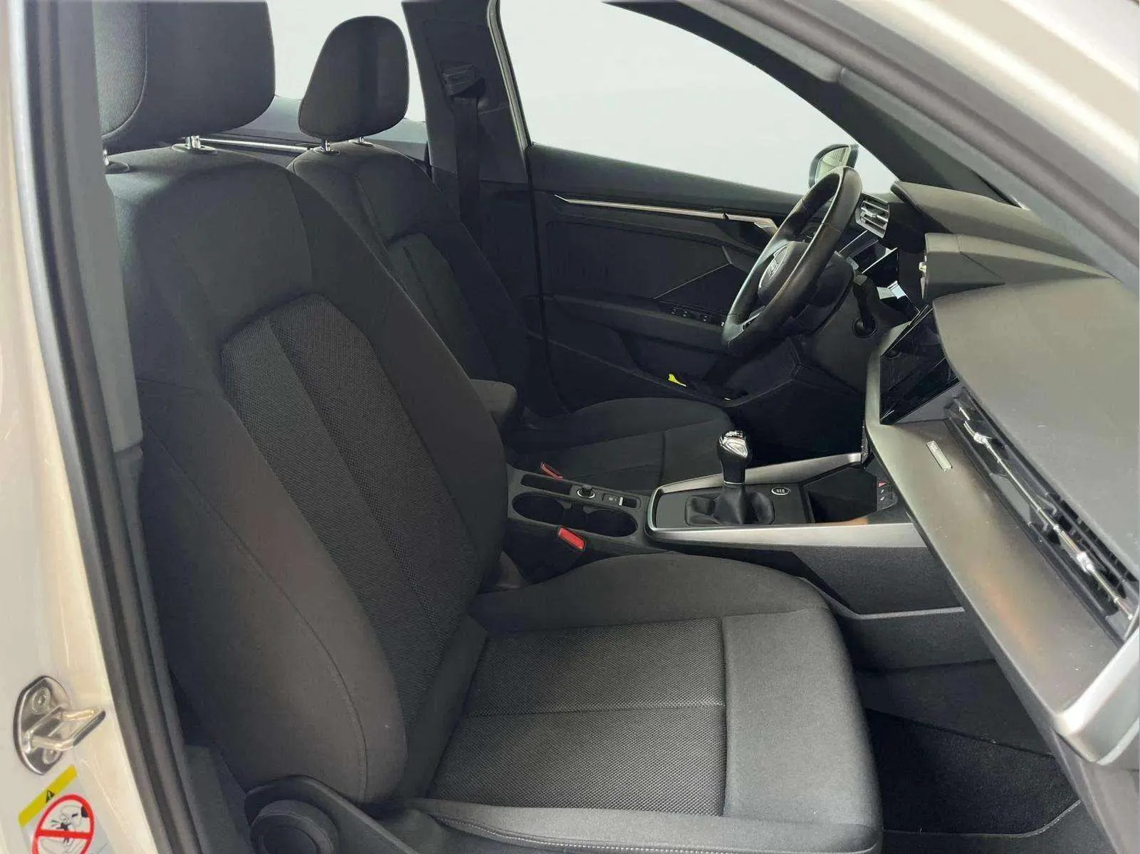 Audi A3 Sportback 30 TDI - foto 9