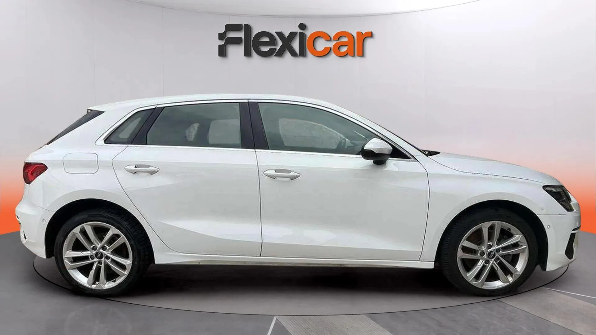 Audi A3 Sportback 30 TDI - foto 6