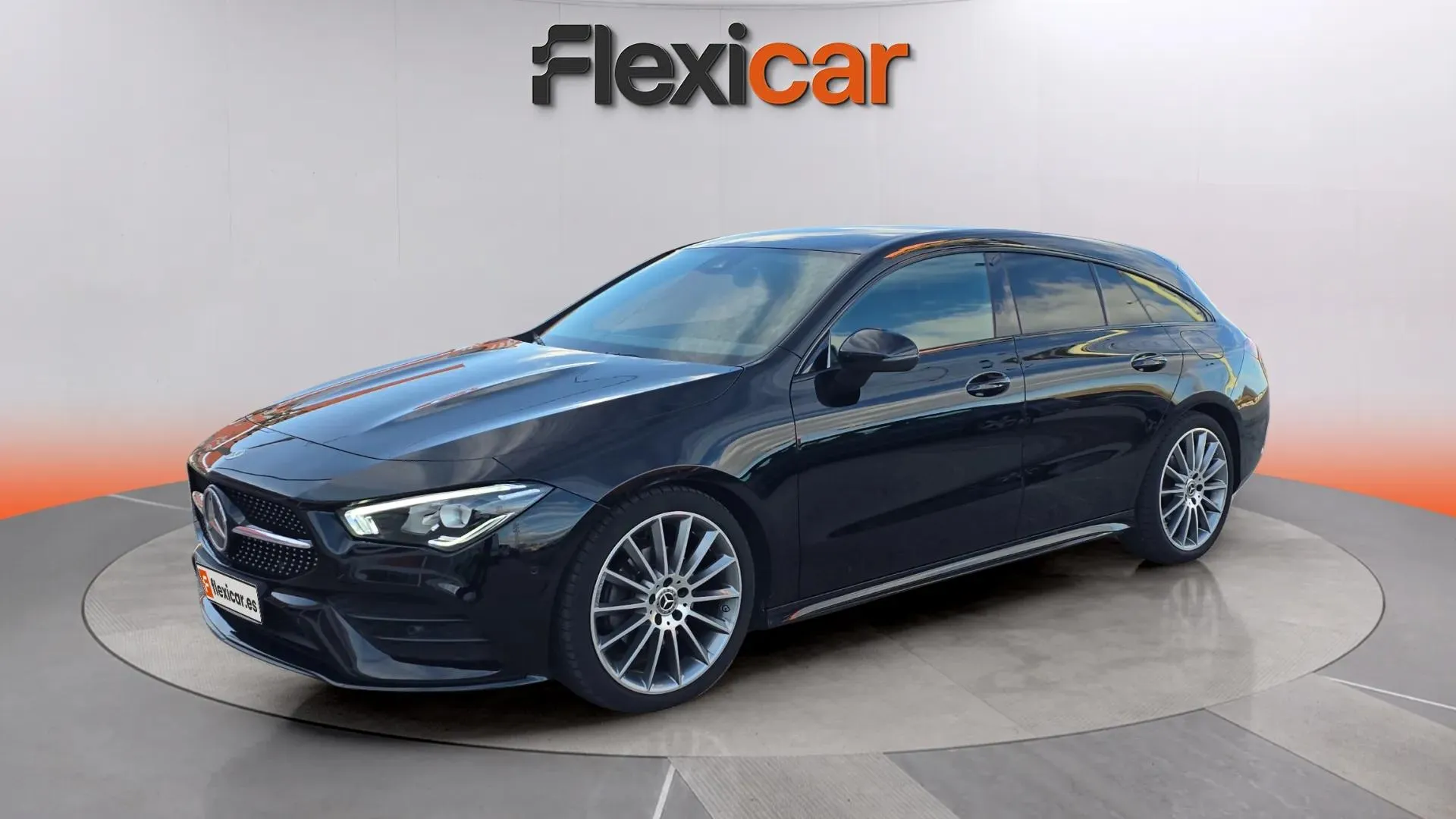 Mercedes-Benz CLA 200 Shooting Brake - foto 3