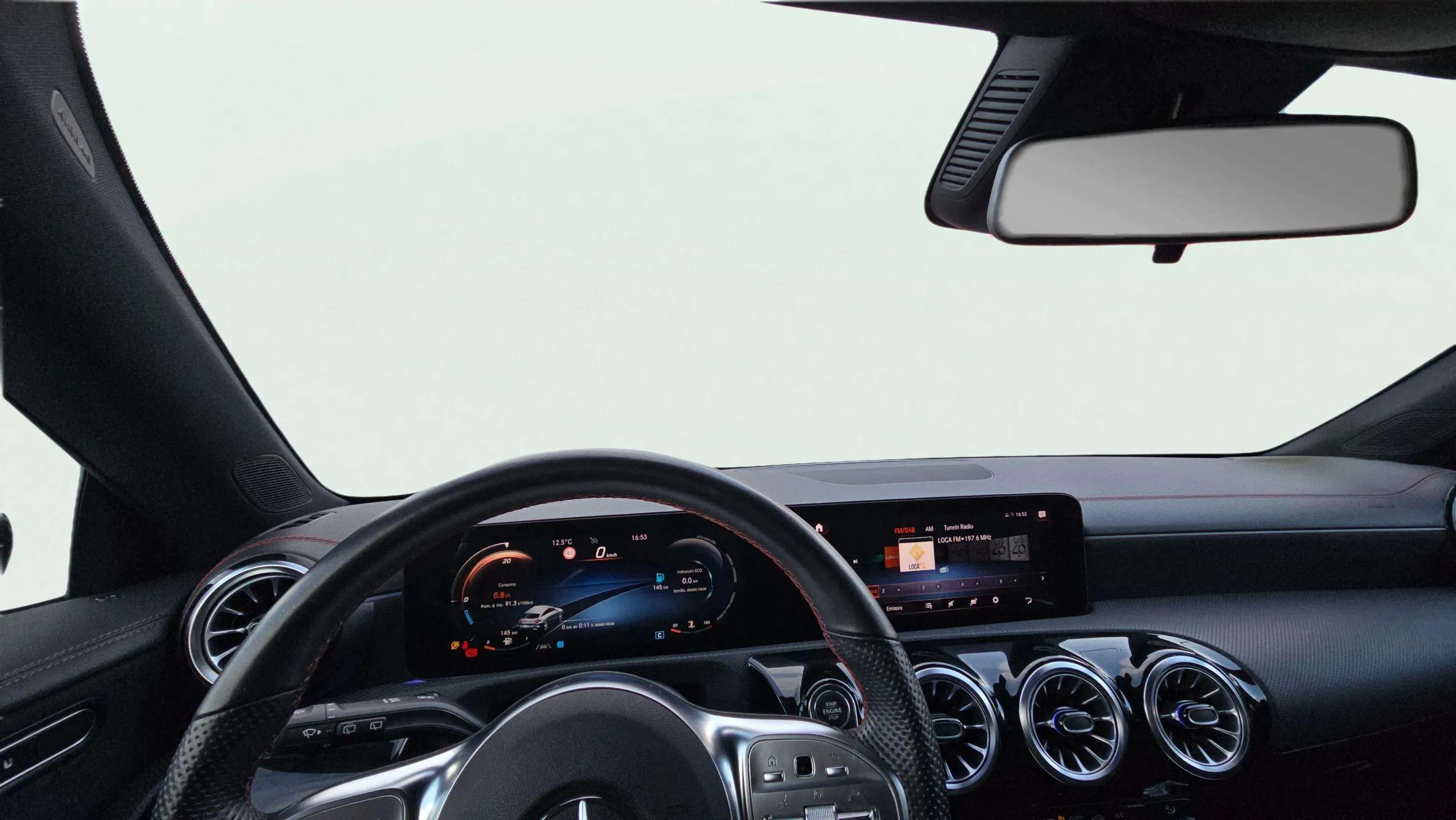 Mercedes-Benz CLA 200 Shooting Brake - foto 17