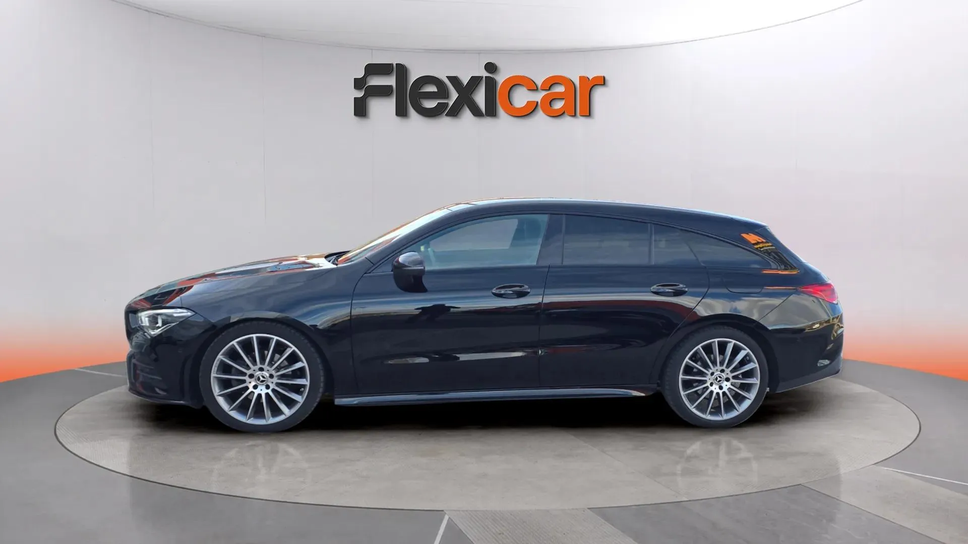 Mercedes-Benz CLA 200 Shooting Brake - foto 4