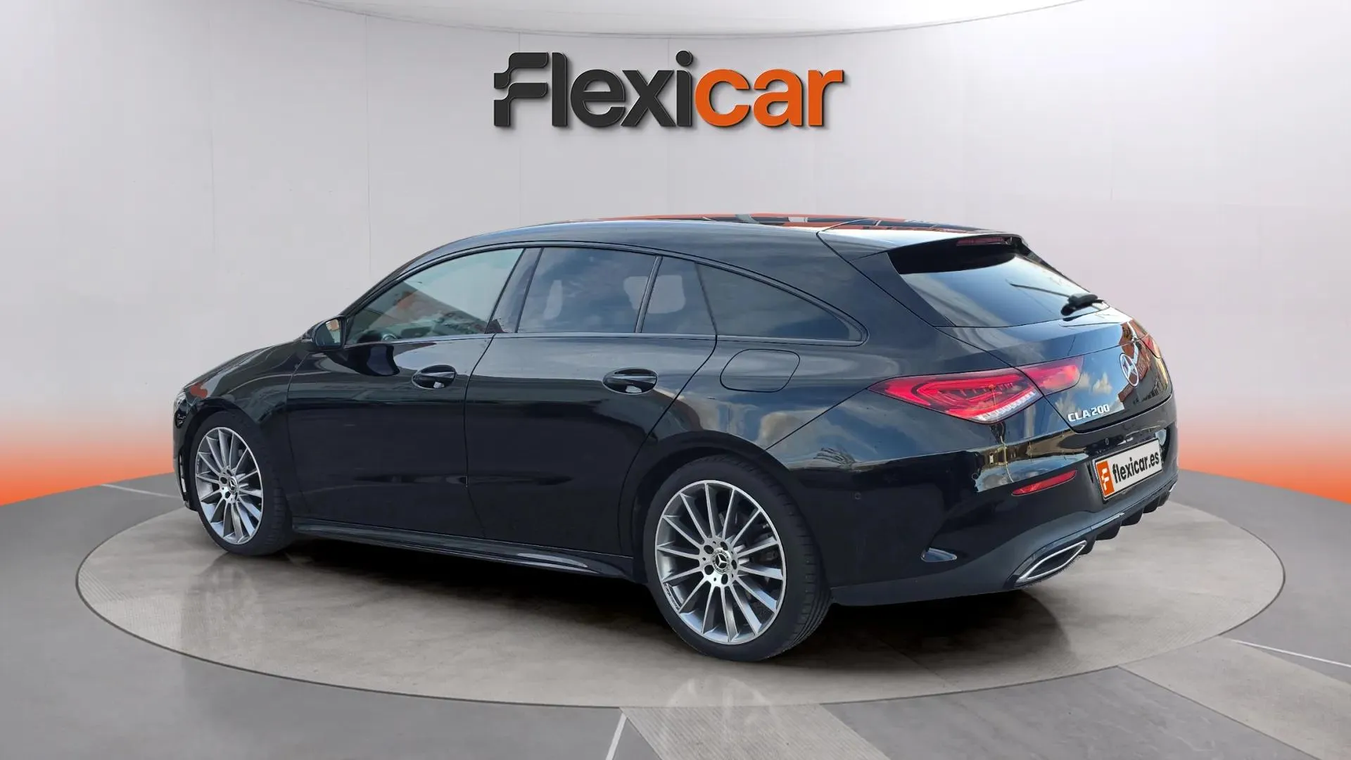 Mercedes-Benz CLA 200 Shooting Brake - foto 5