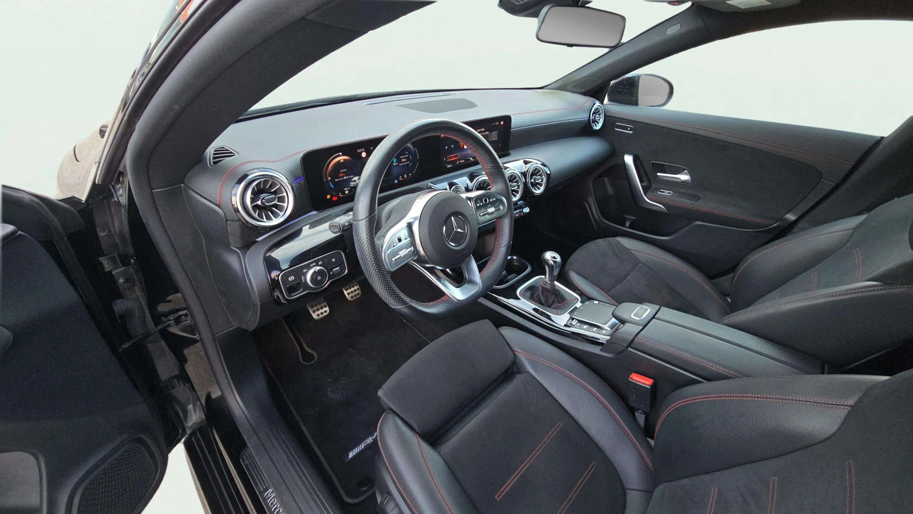 Mercedes-Benz CLA 200 Shooting Brake - foto 10