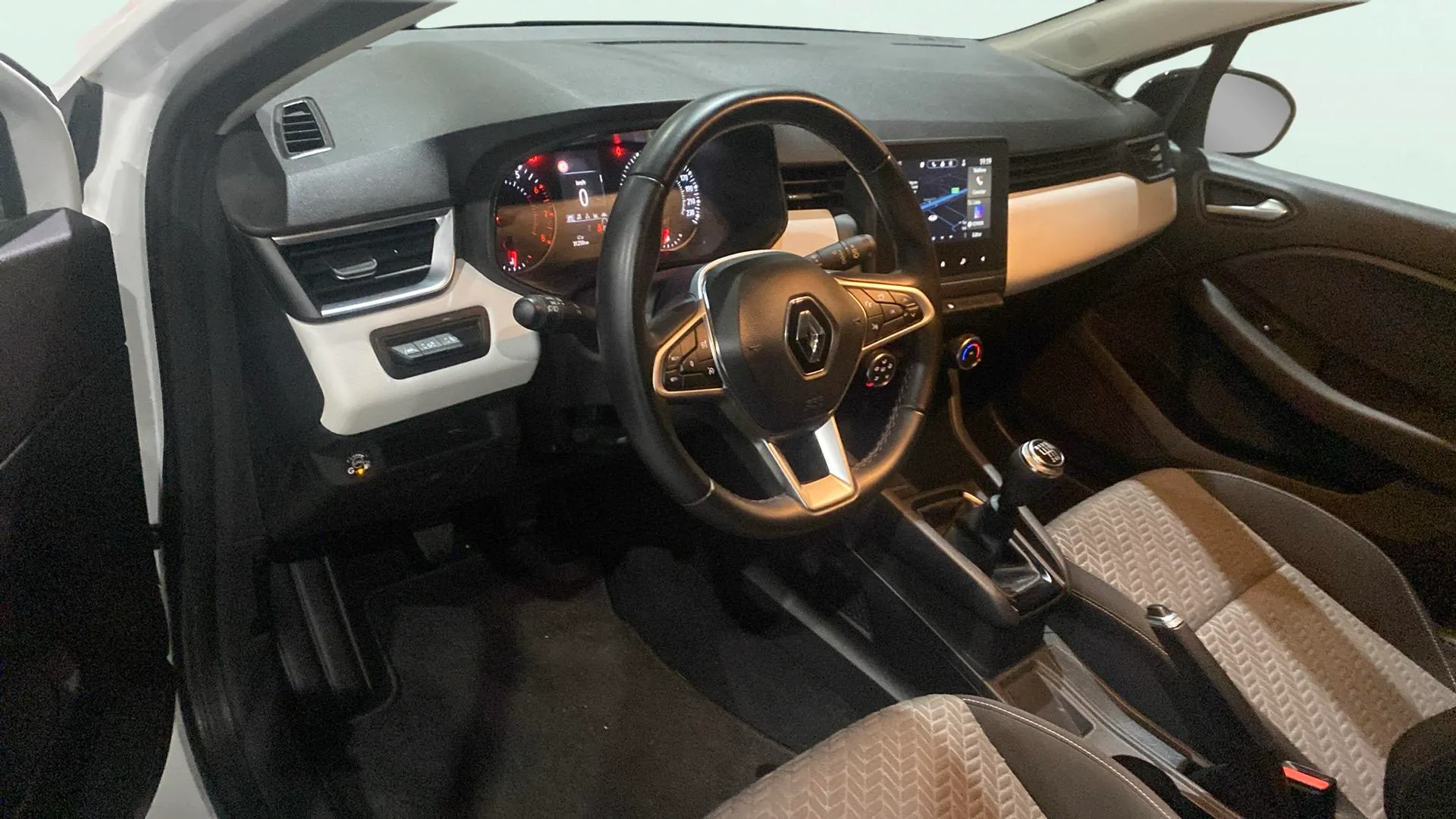 Renault Clio Evolution TCe - foto 9