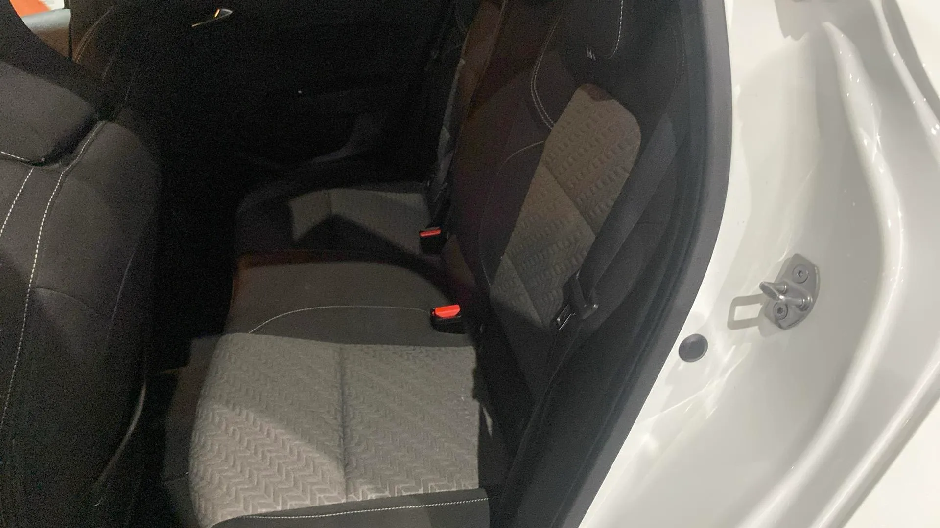 Renault Clio Evolution TCe - foto 12
