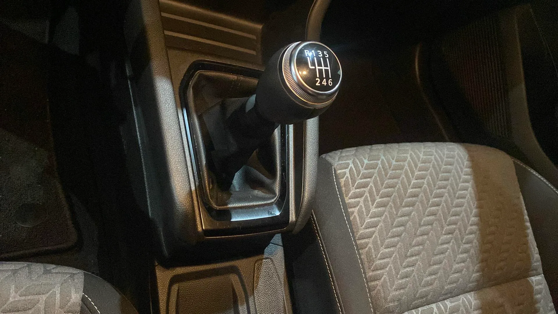Renault Clio Evolution TCe - foto 16