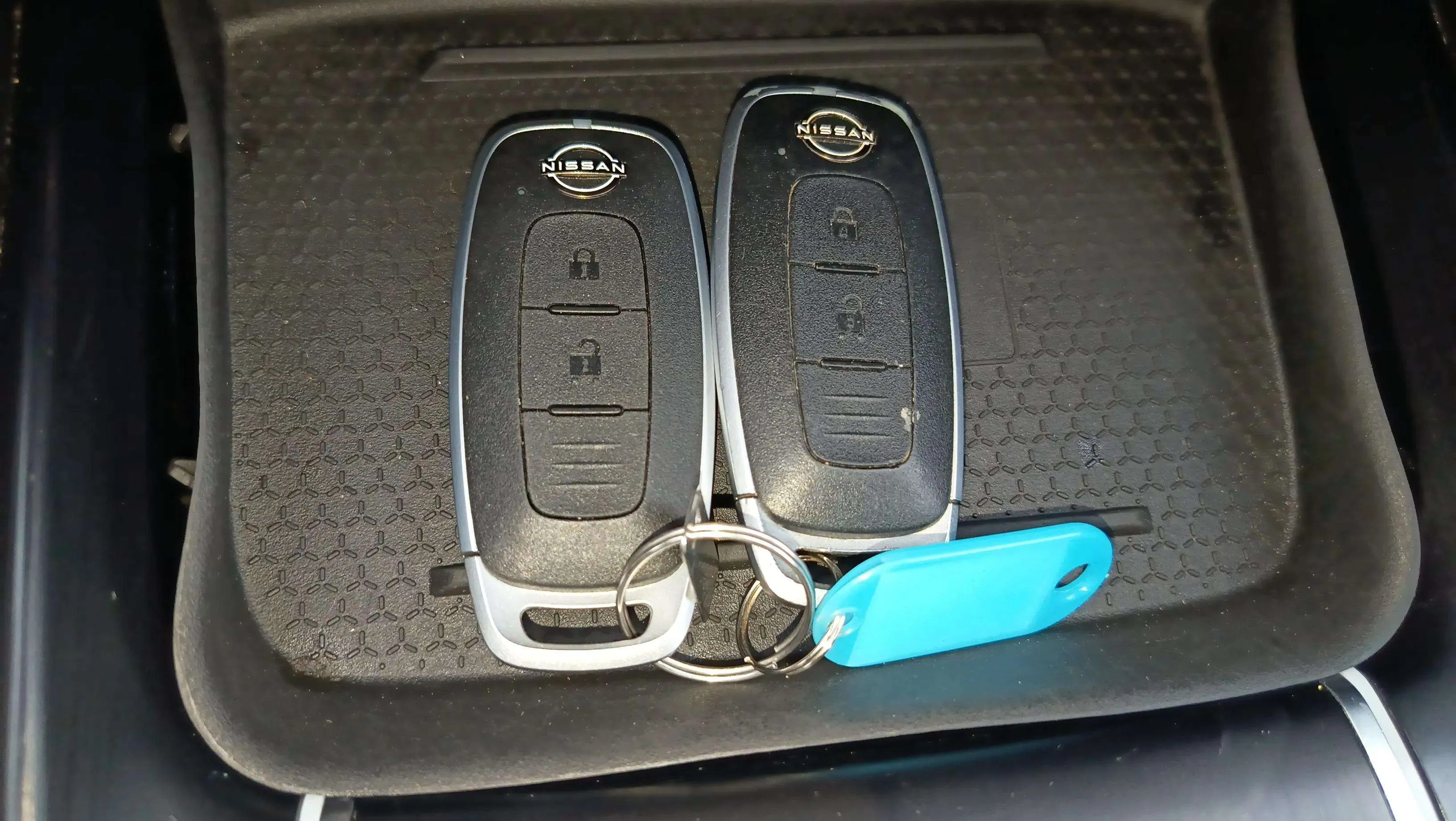 Nissan Qashqai DIG-T N-Connecta - foto 24