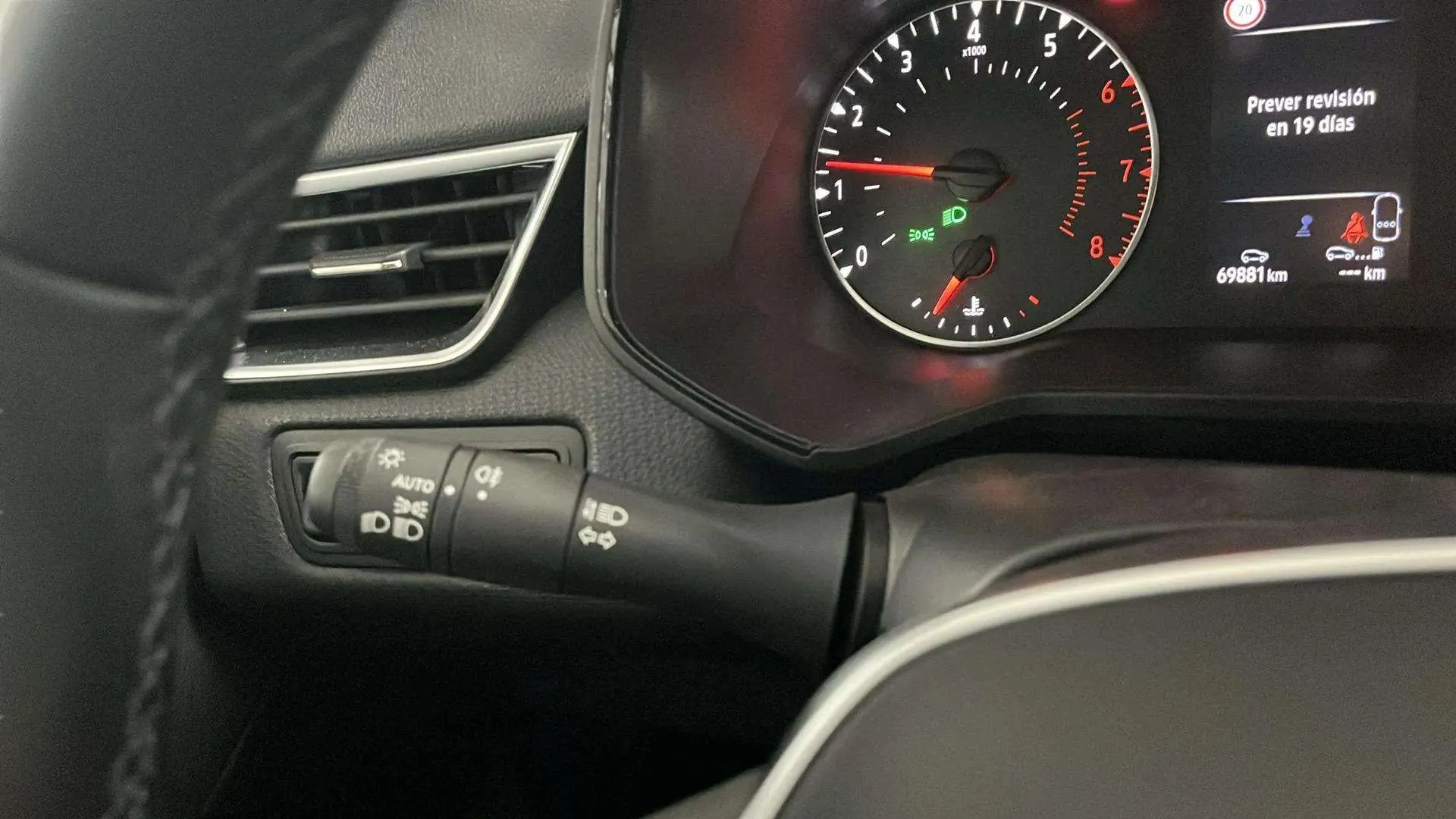 Renault Clio Equilibre TCe - foto 12