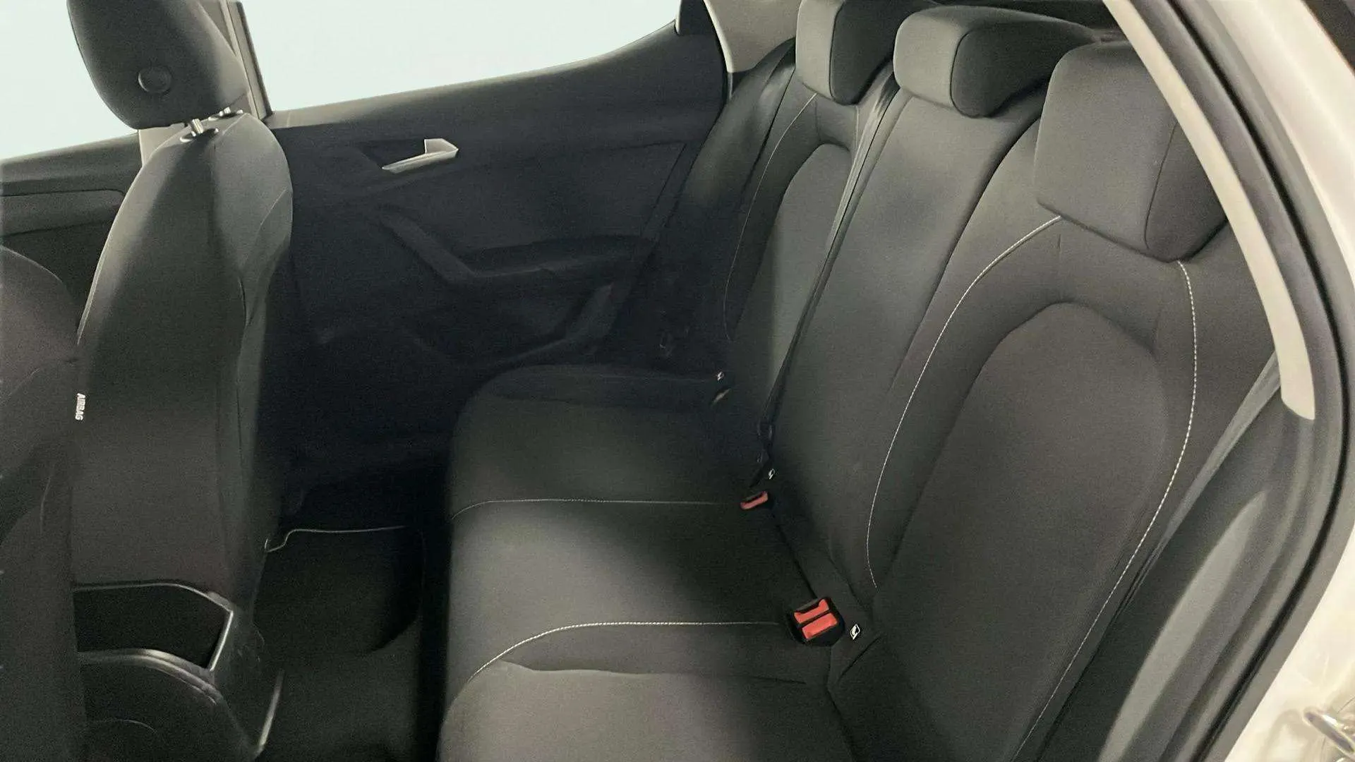 SEAT León 2.0 TDI Reference - foto 20