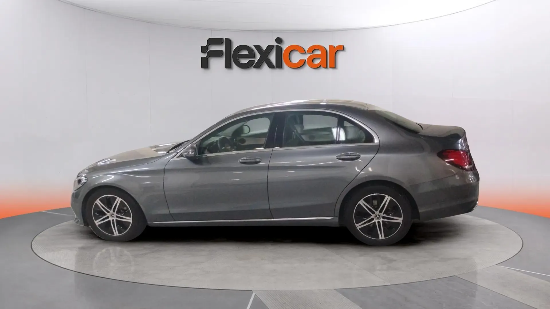 Mercedes-Benz Clase C C 200 - foto 4