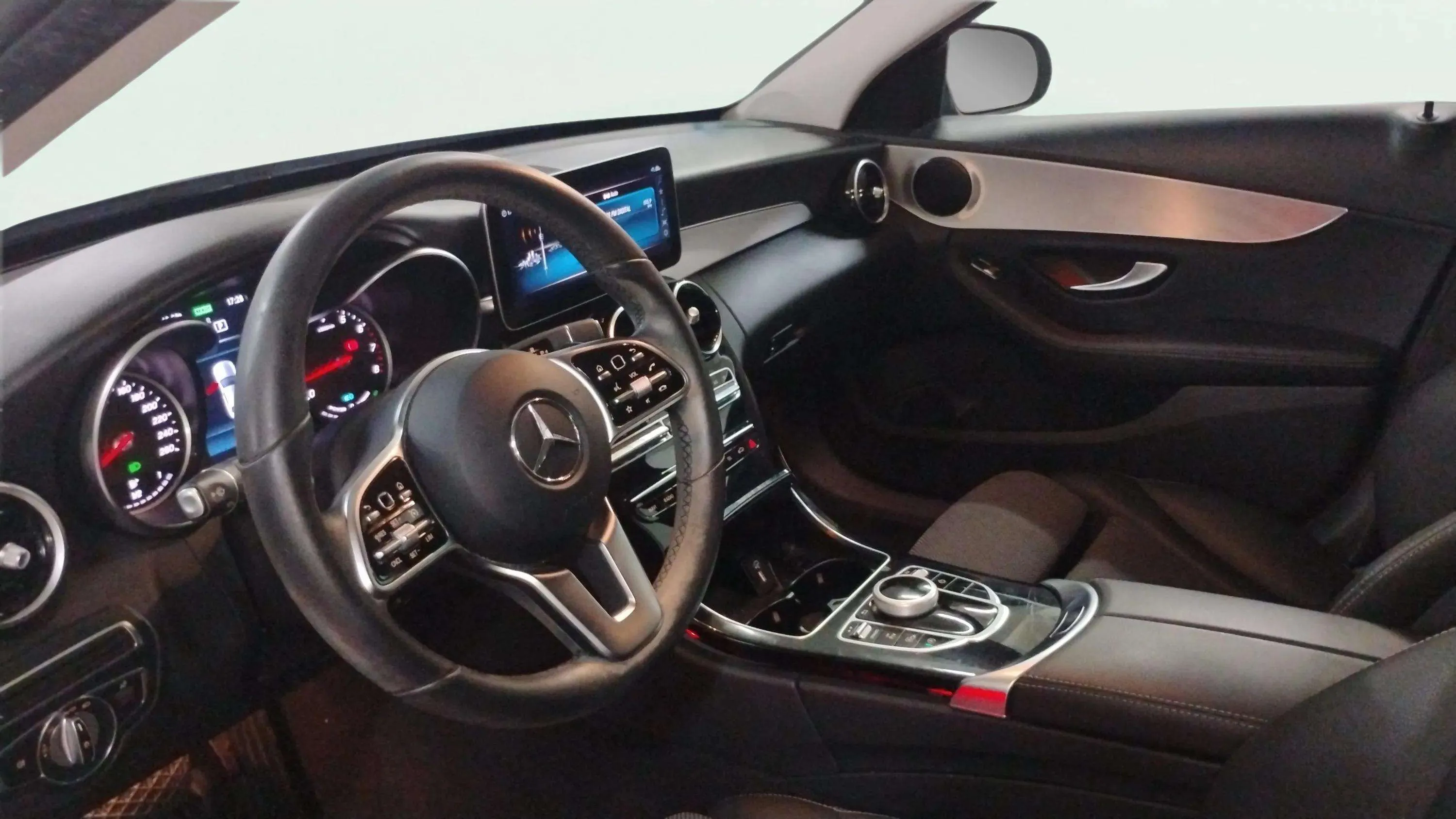 Mercedes-Benz Clase C C 200 - foto 6