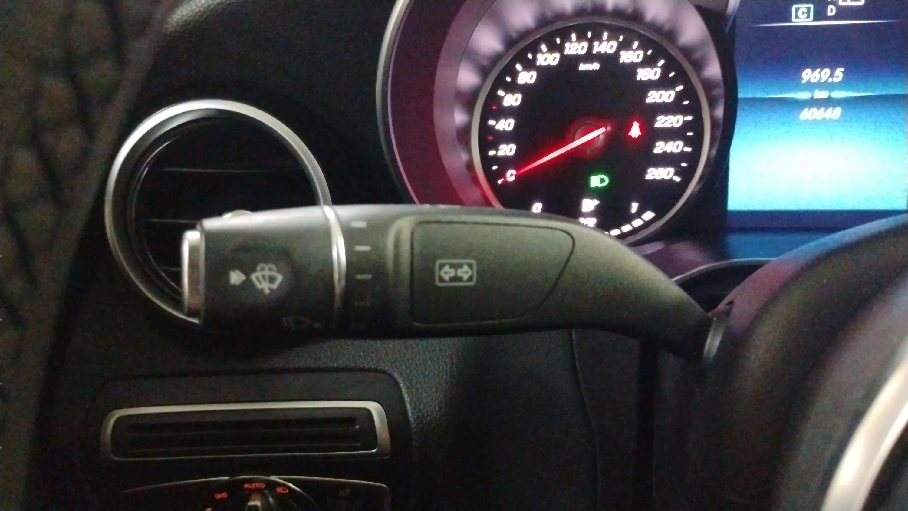 Mercedes-Benz Clase C C 200 - foto 24