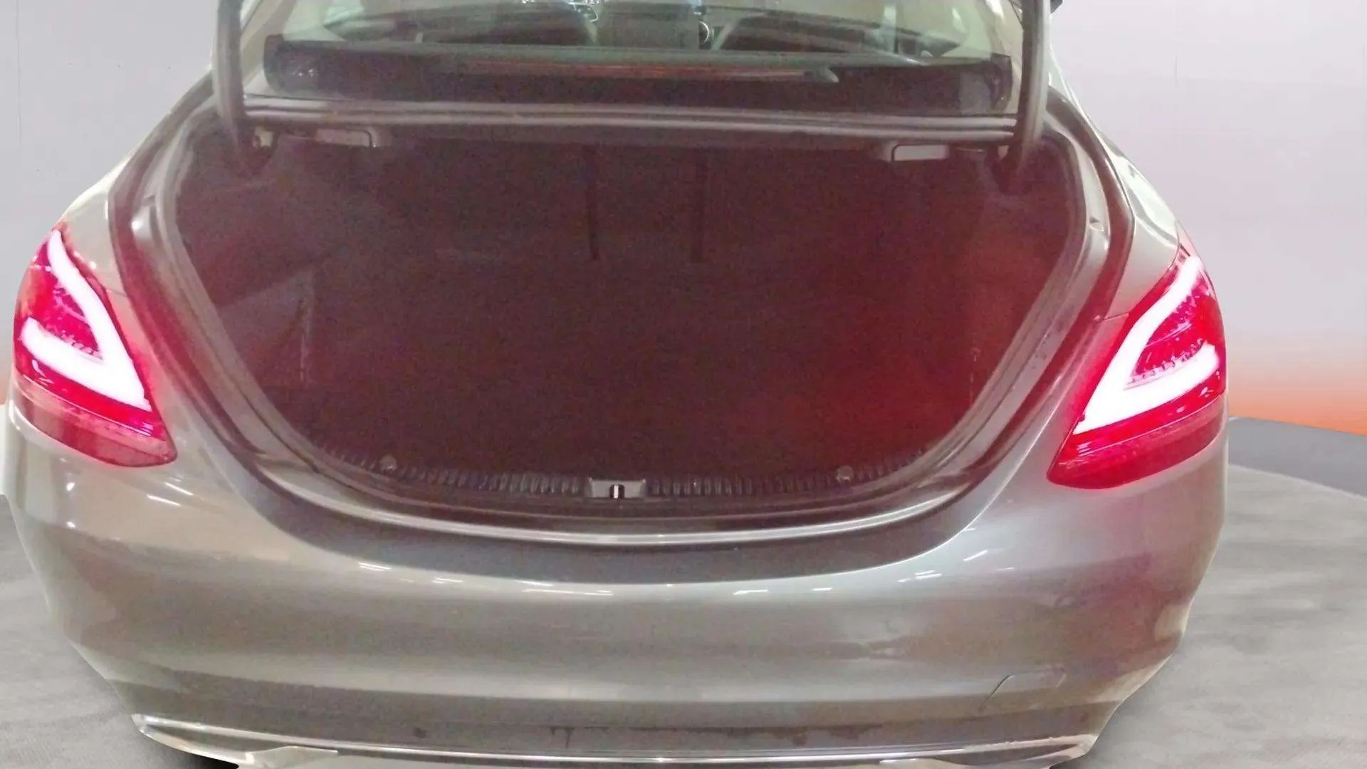 Mercedes-Benz Clase C C 200 - foto 28
