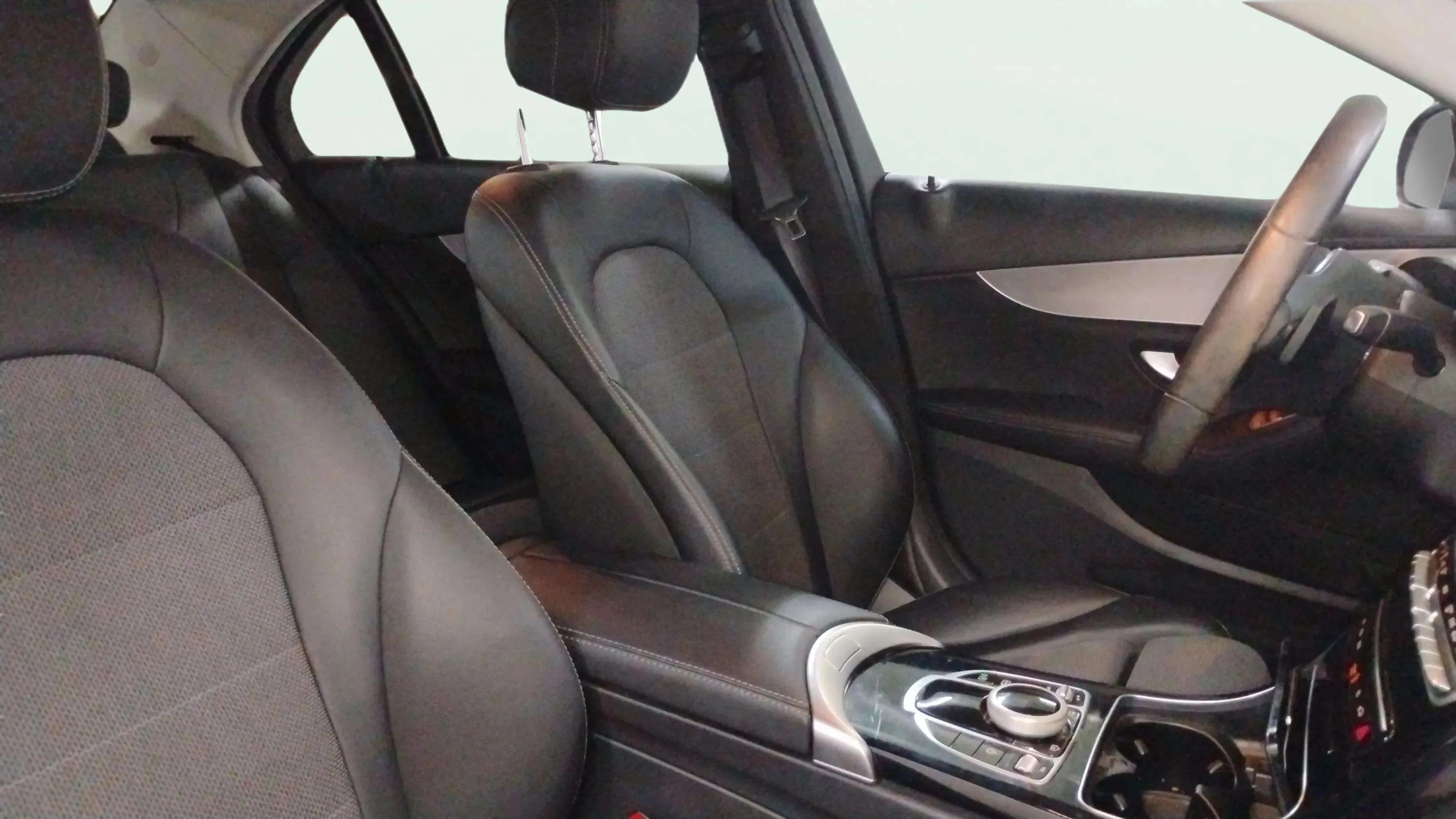 Mercedes-Benz Clase C C 200 - foto 11