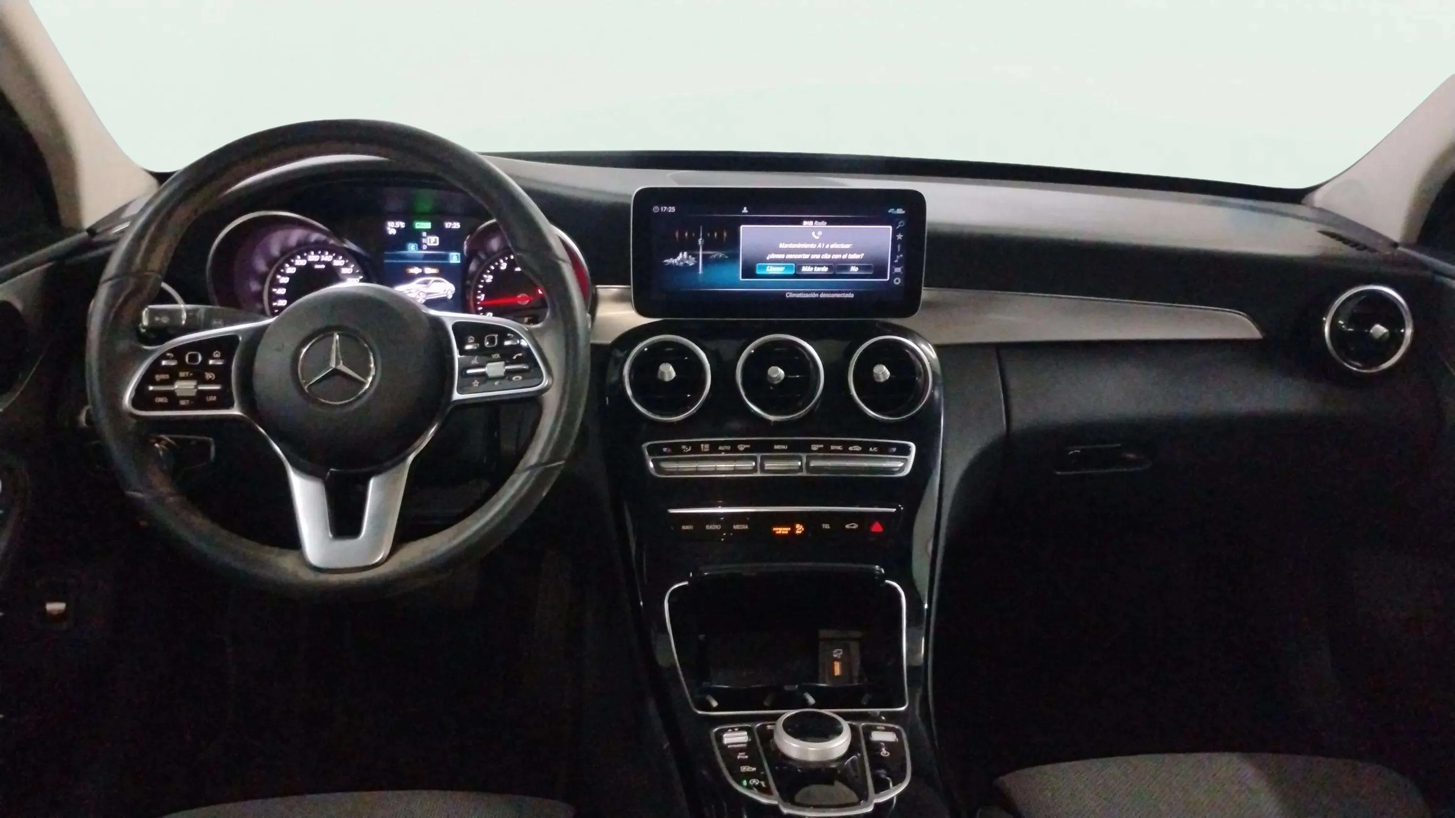 Mercedes-Benz Clase C C 200 - foto 18