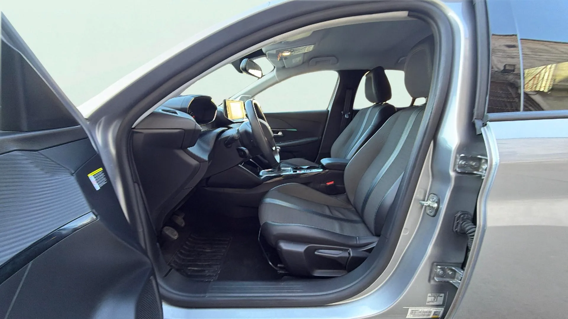 Peugeot 208 PureTech Allure - foto 14