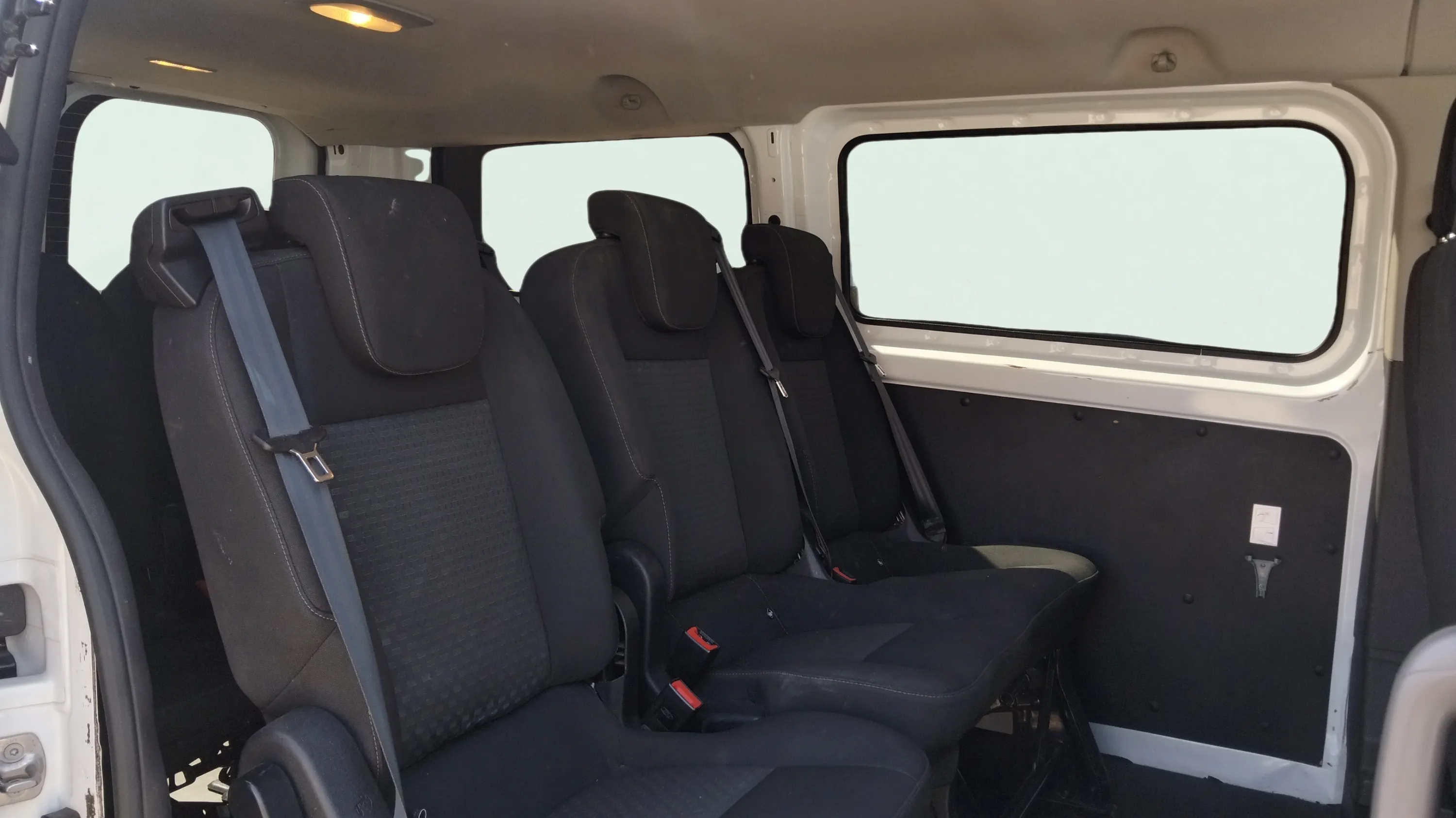 Ford Transit Custom Kombi 2.0 TDCi 320 L1 Trend - foto 11