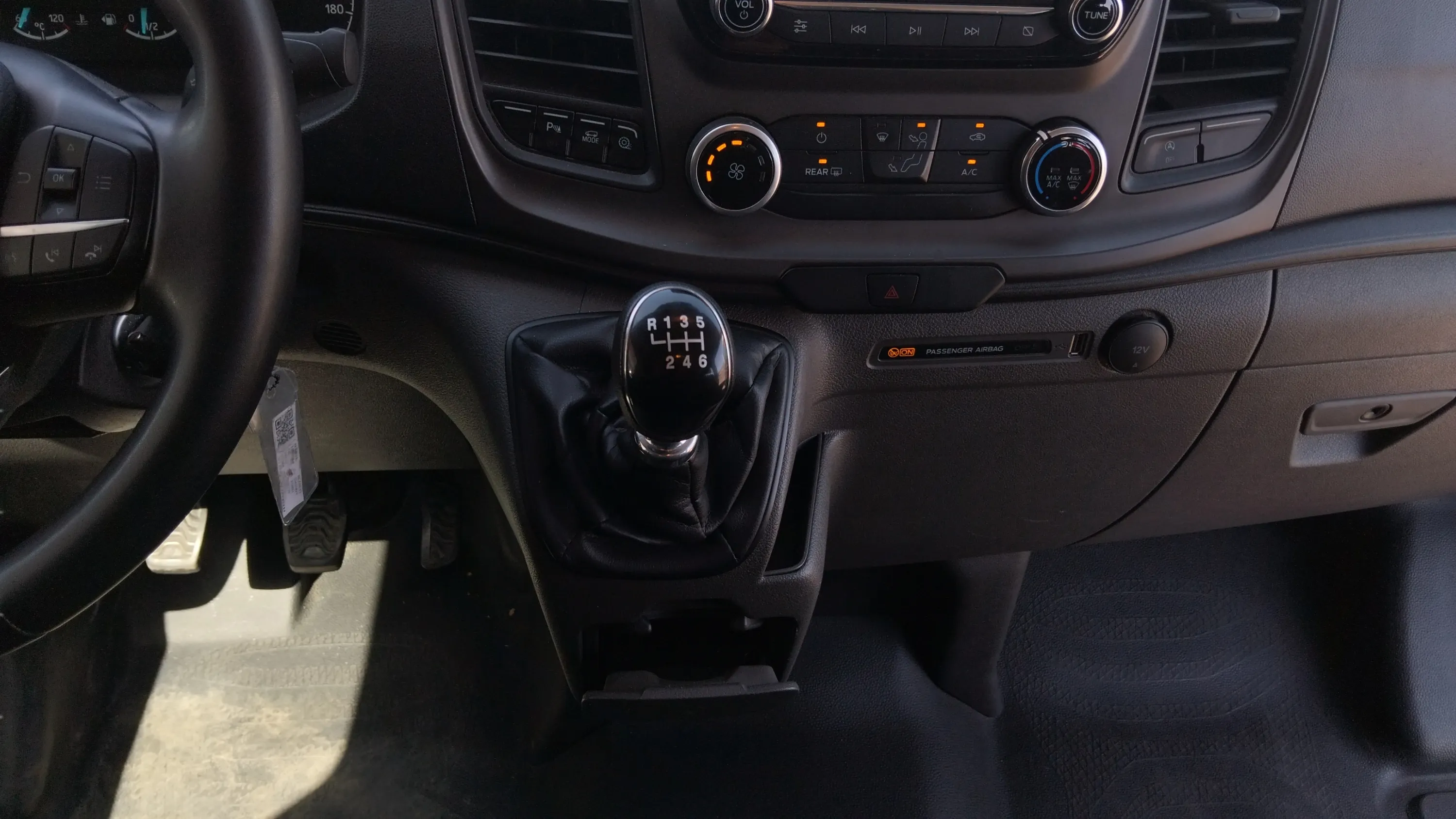 Ford Transit Custom Kombi 2.0 TDCi 320 L1 Trend - foto 19